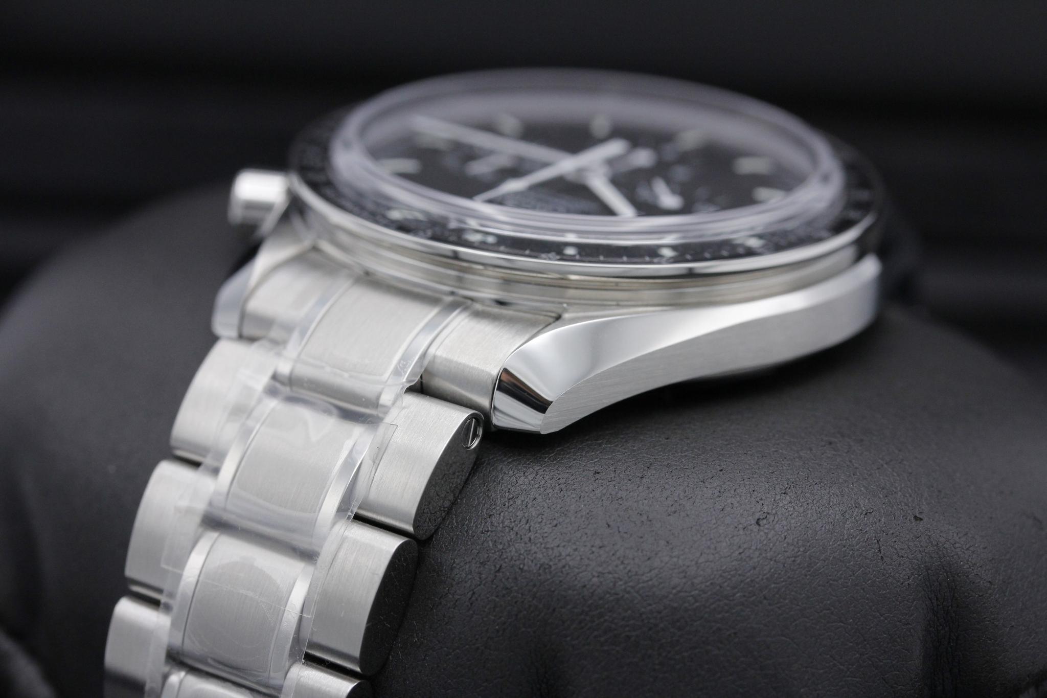 Watch Image 5