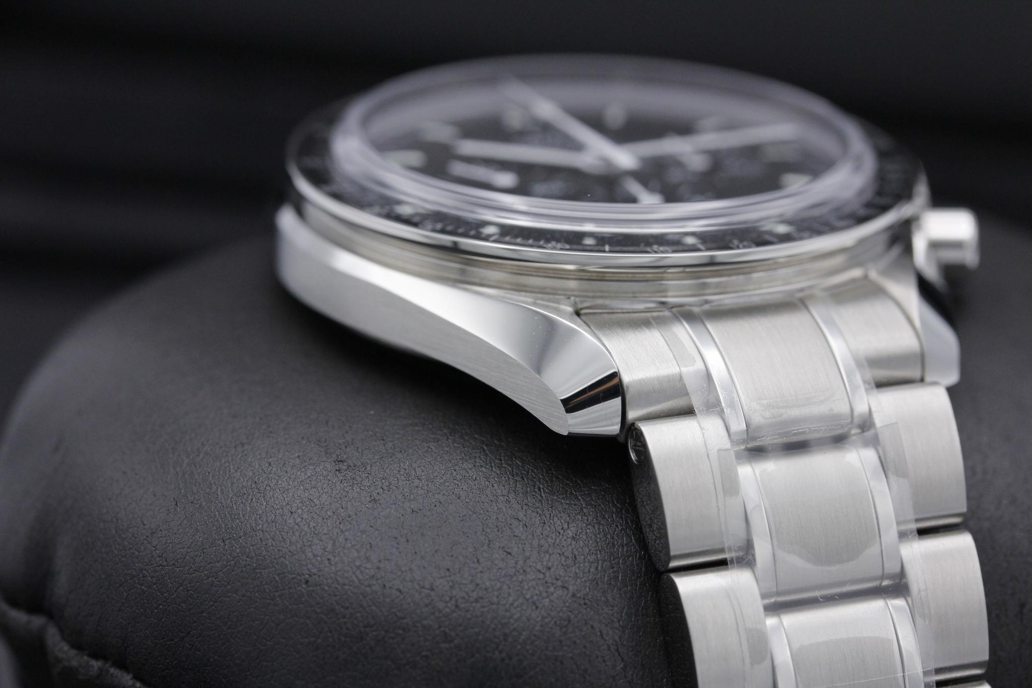 Watch Image 6