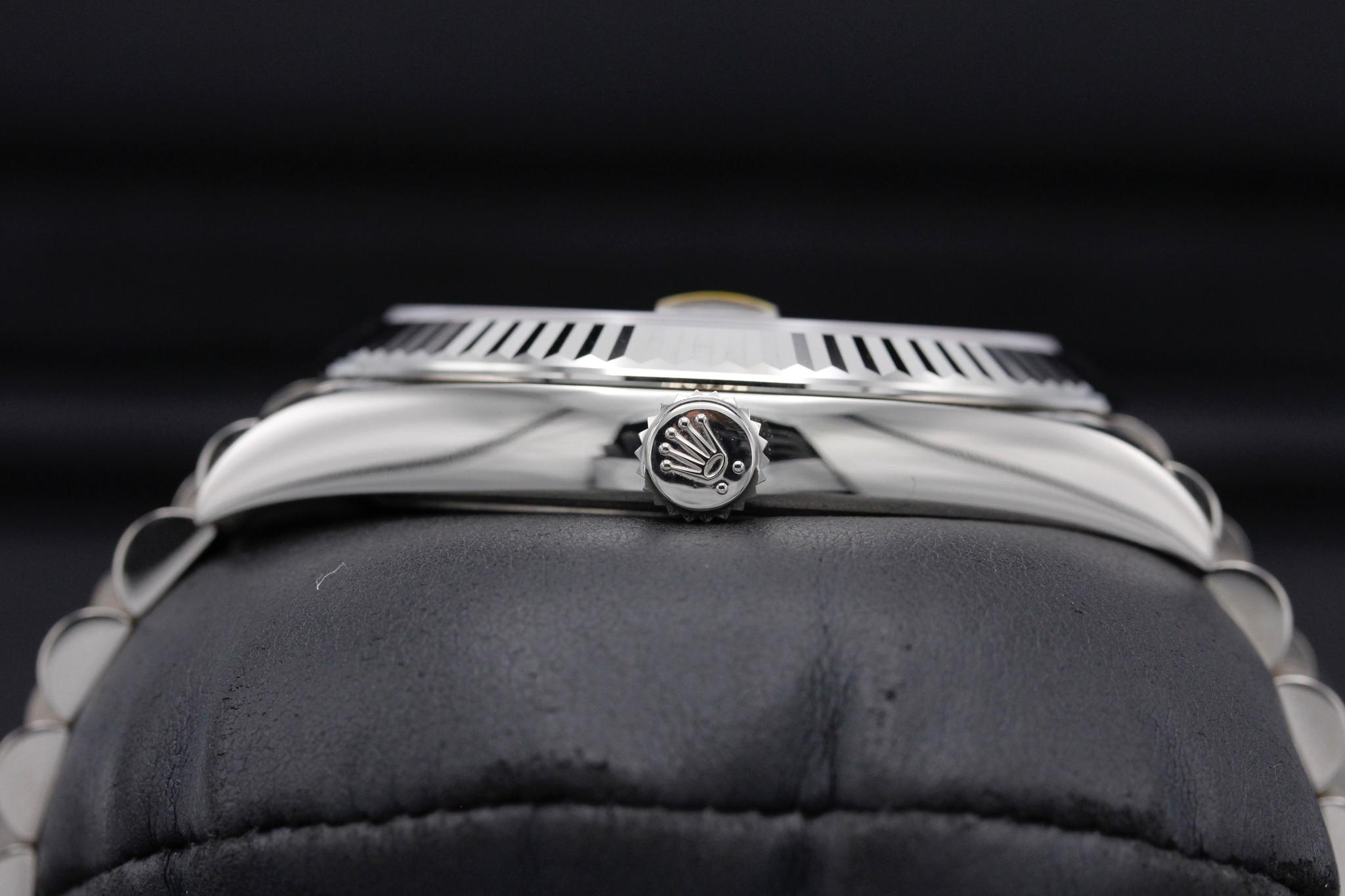 Watch Image 3