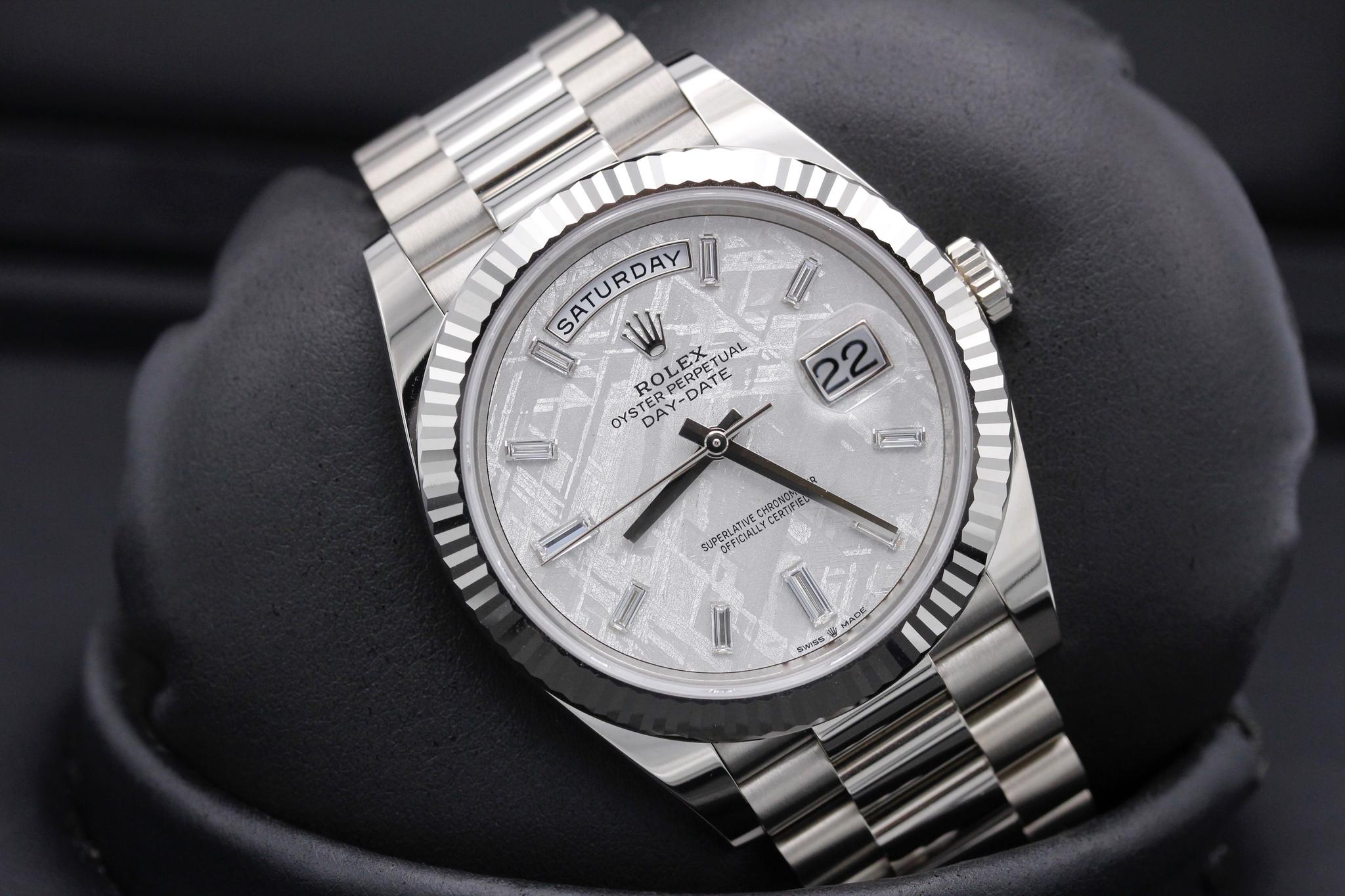 Watch Image 9