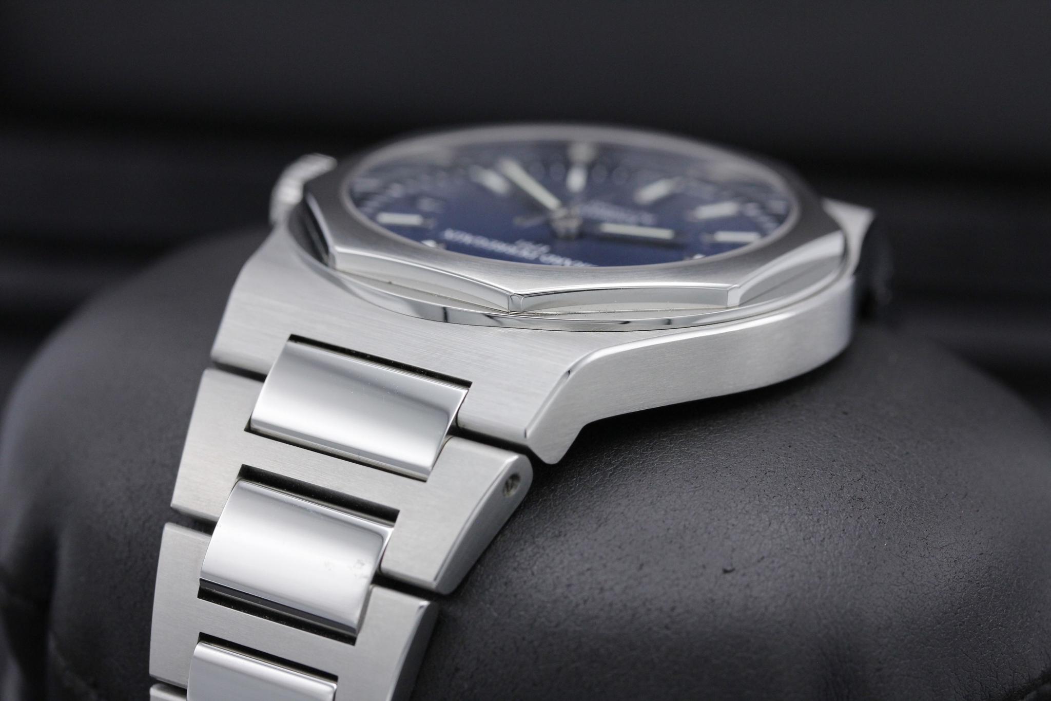 Watch Image 5
