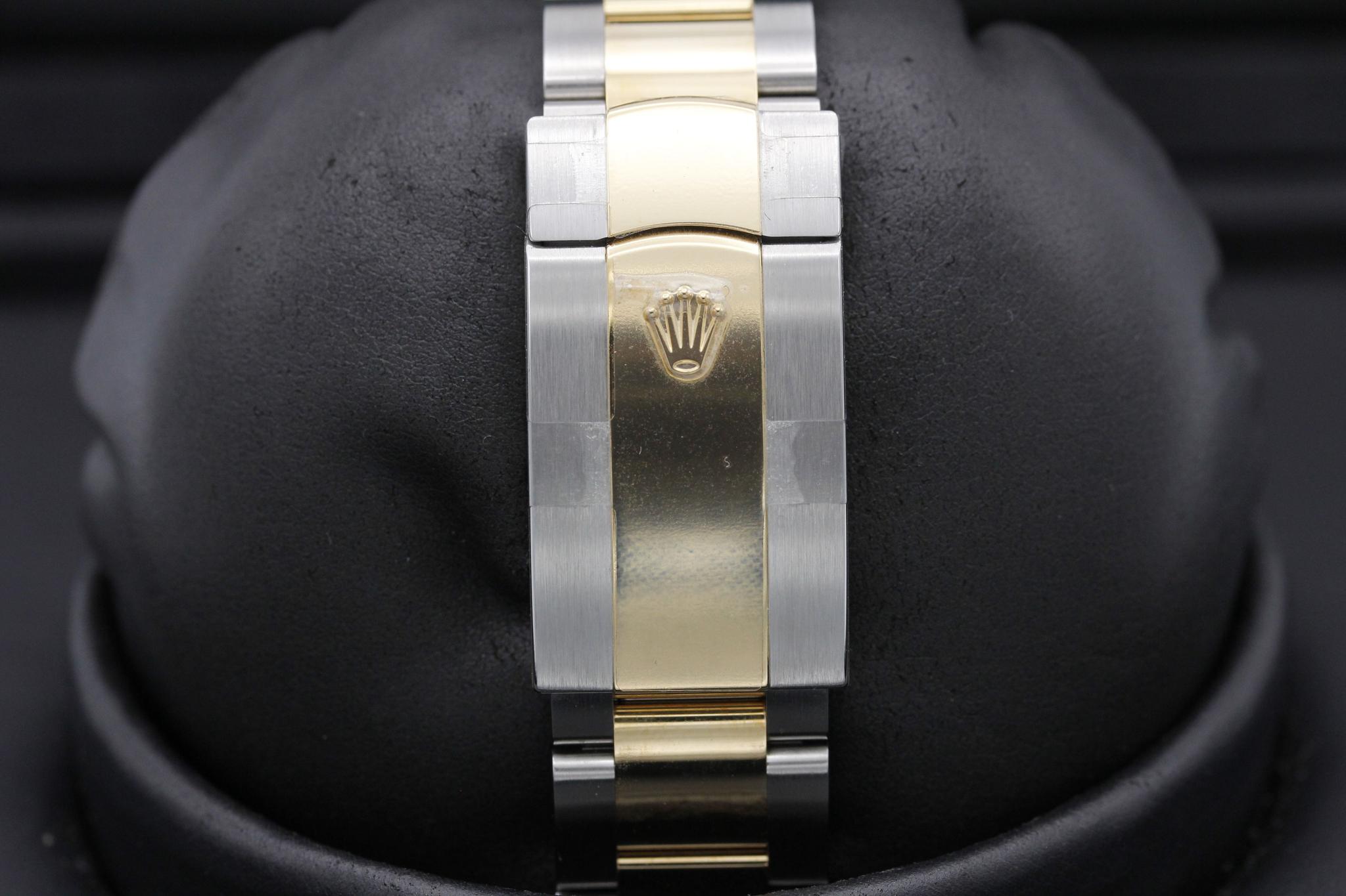 Watch Image 8