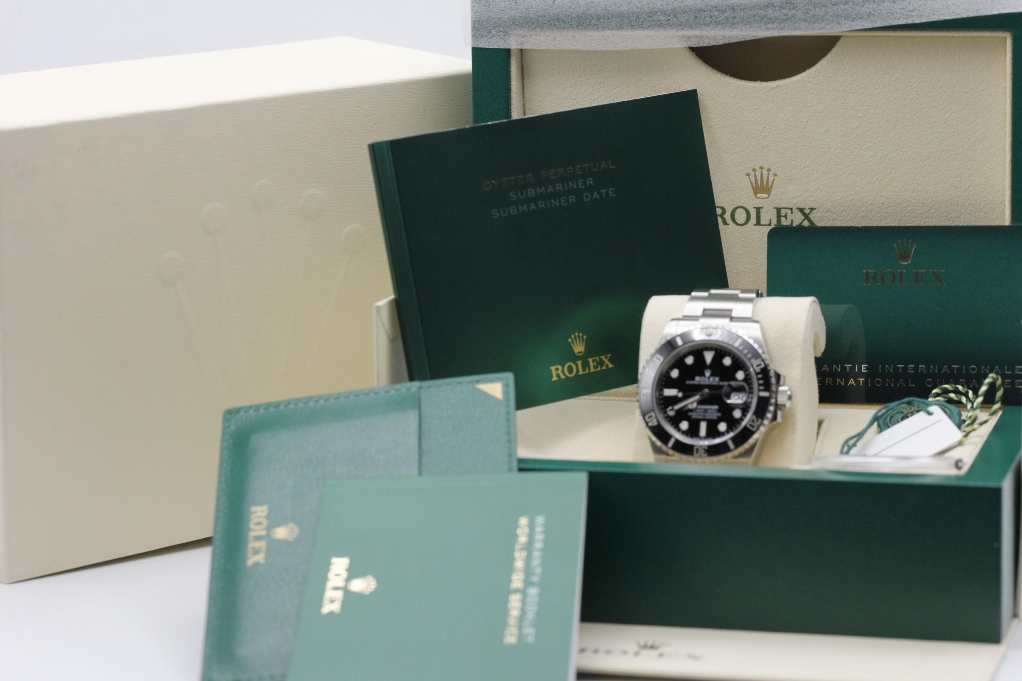 Watch Image 11