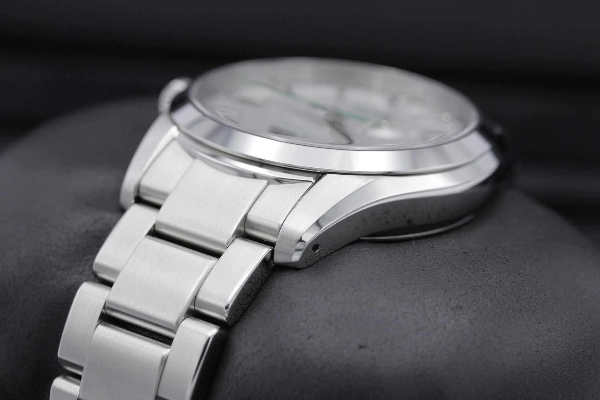 Watch Image 5