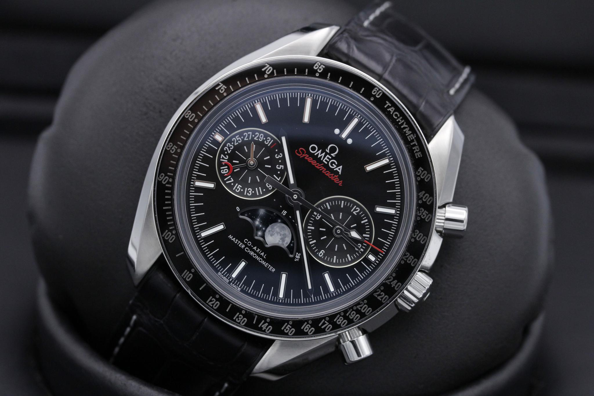 Watch Image 10
