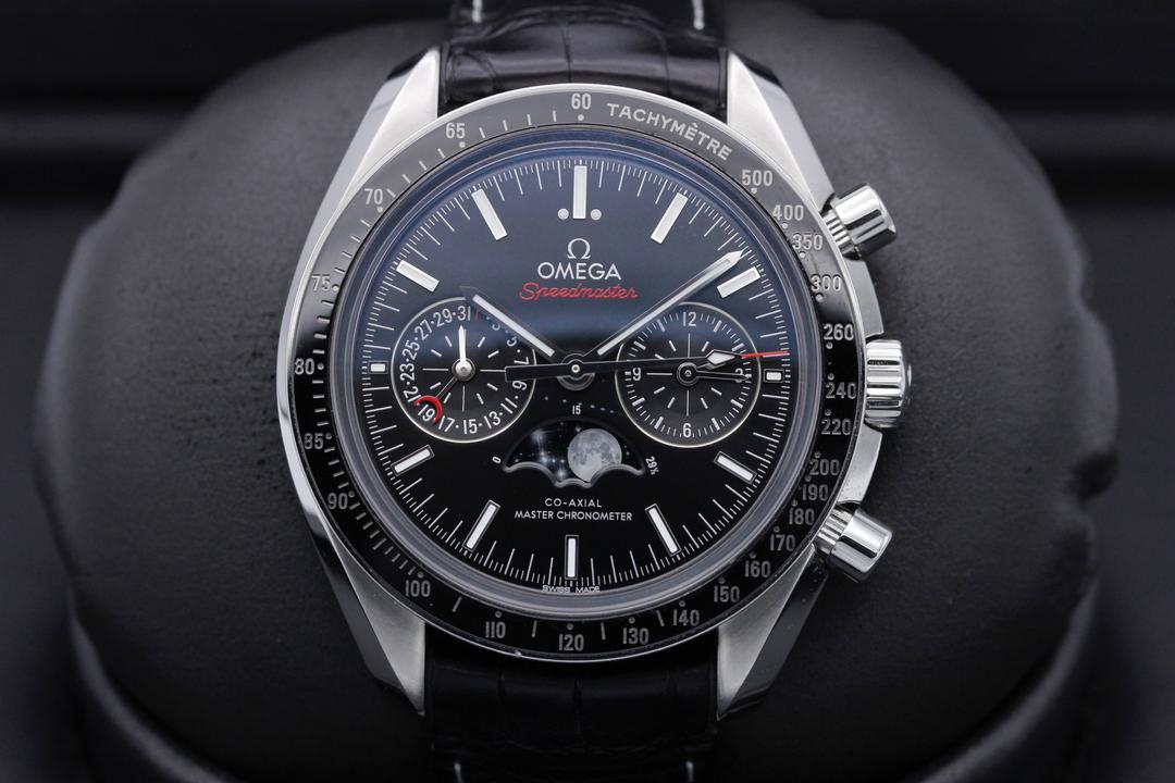 Omega Speedmaster Moonphase 304.33.44.52.01.001