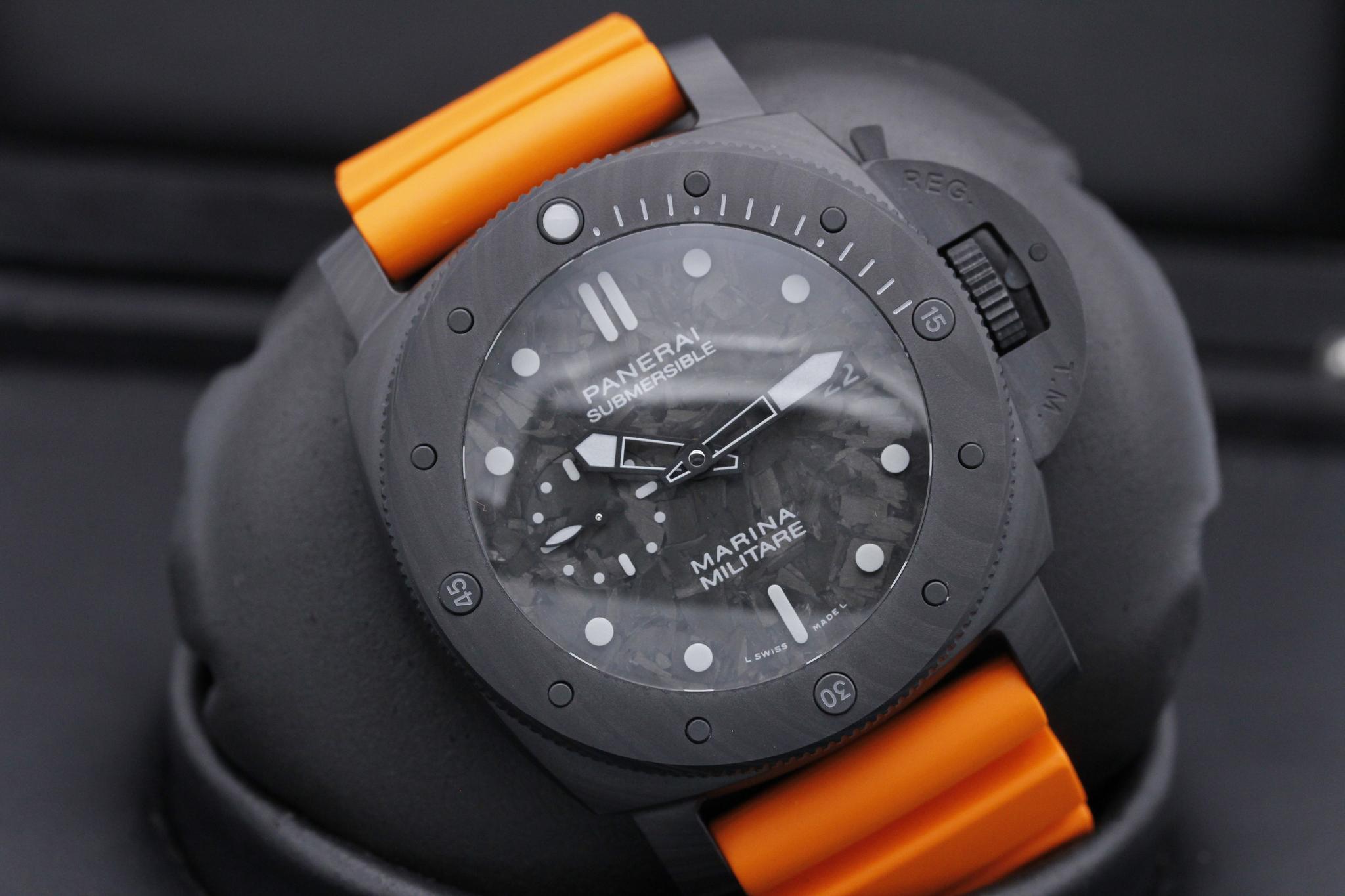 Watch Image 9
