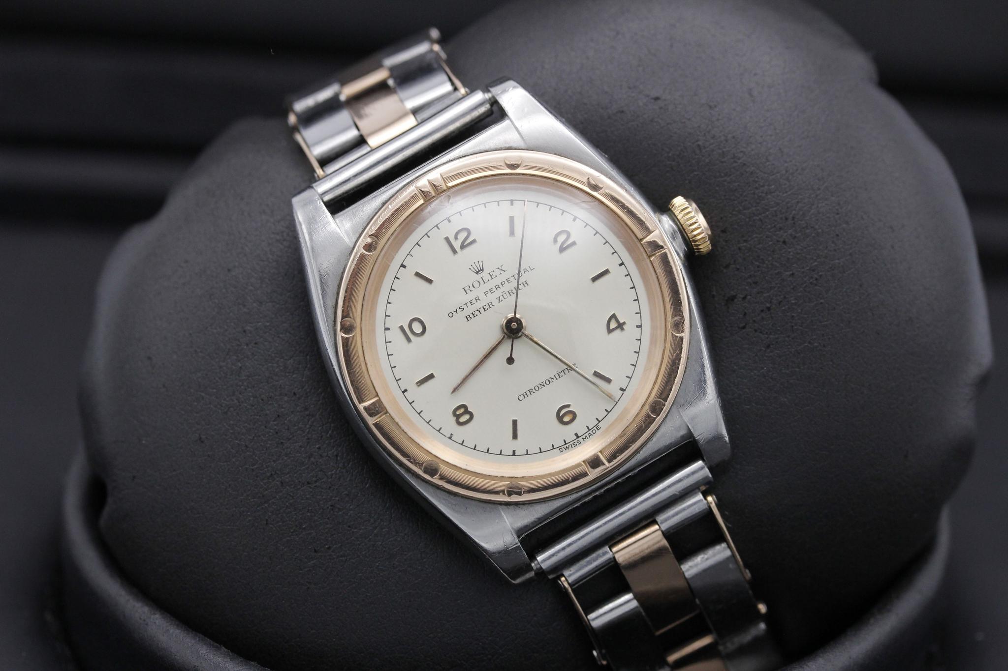 Watch Image 14