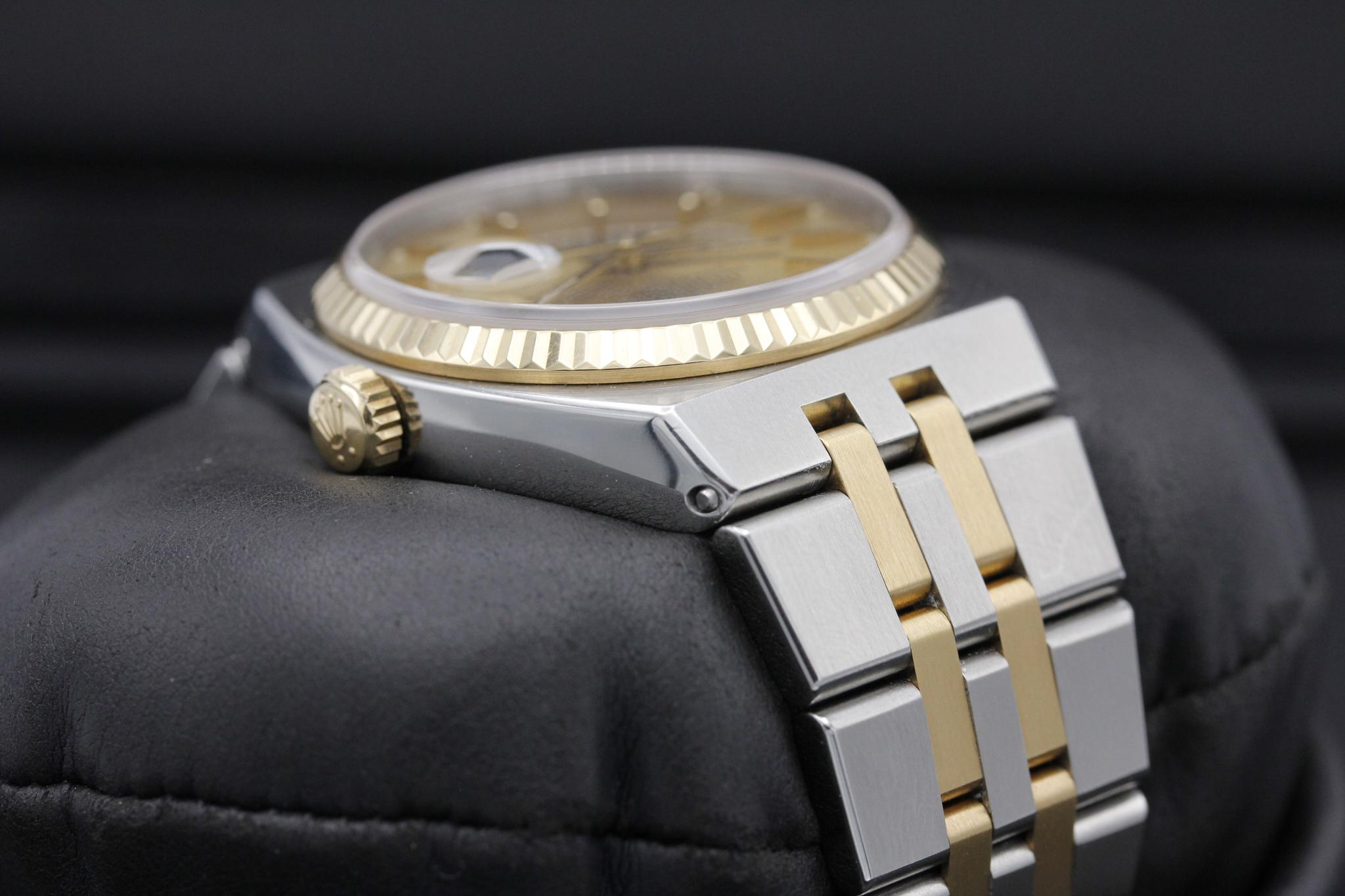 Watch Image 4