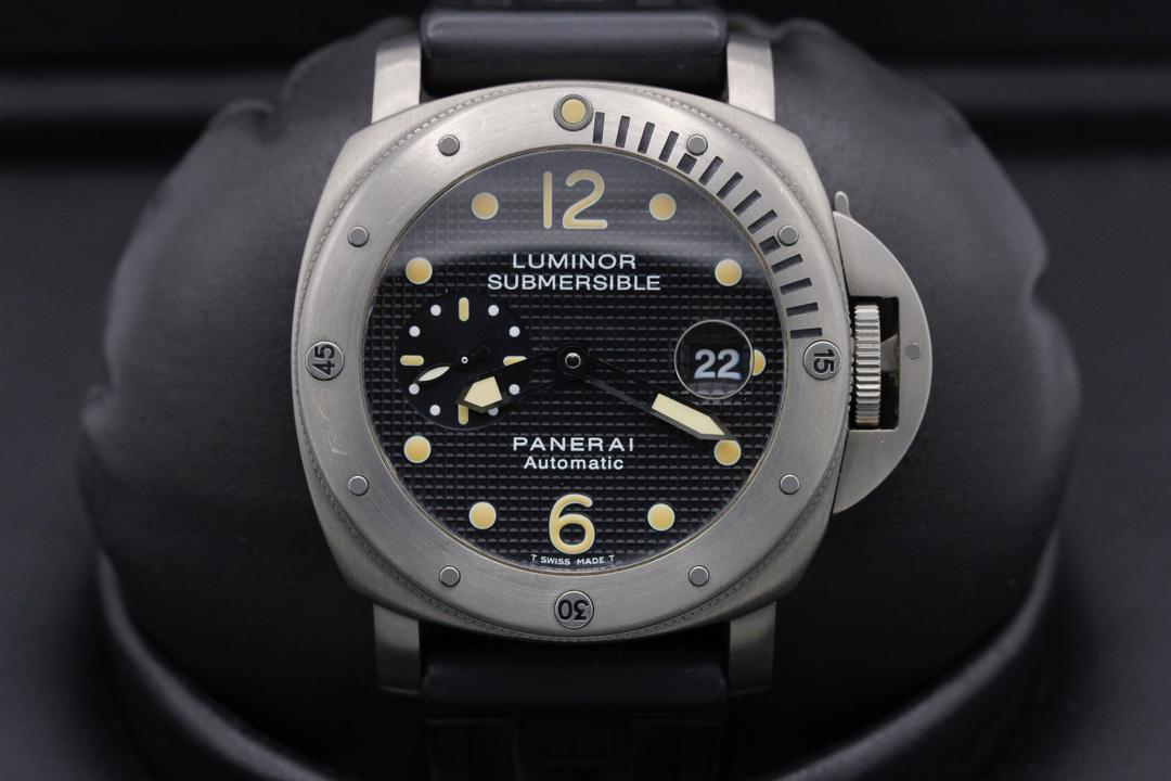 Panerai Submersible Titanium PAM 25