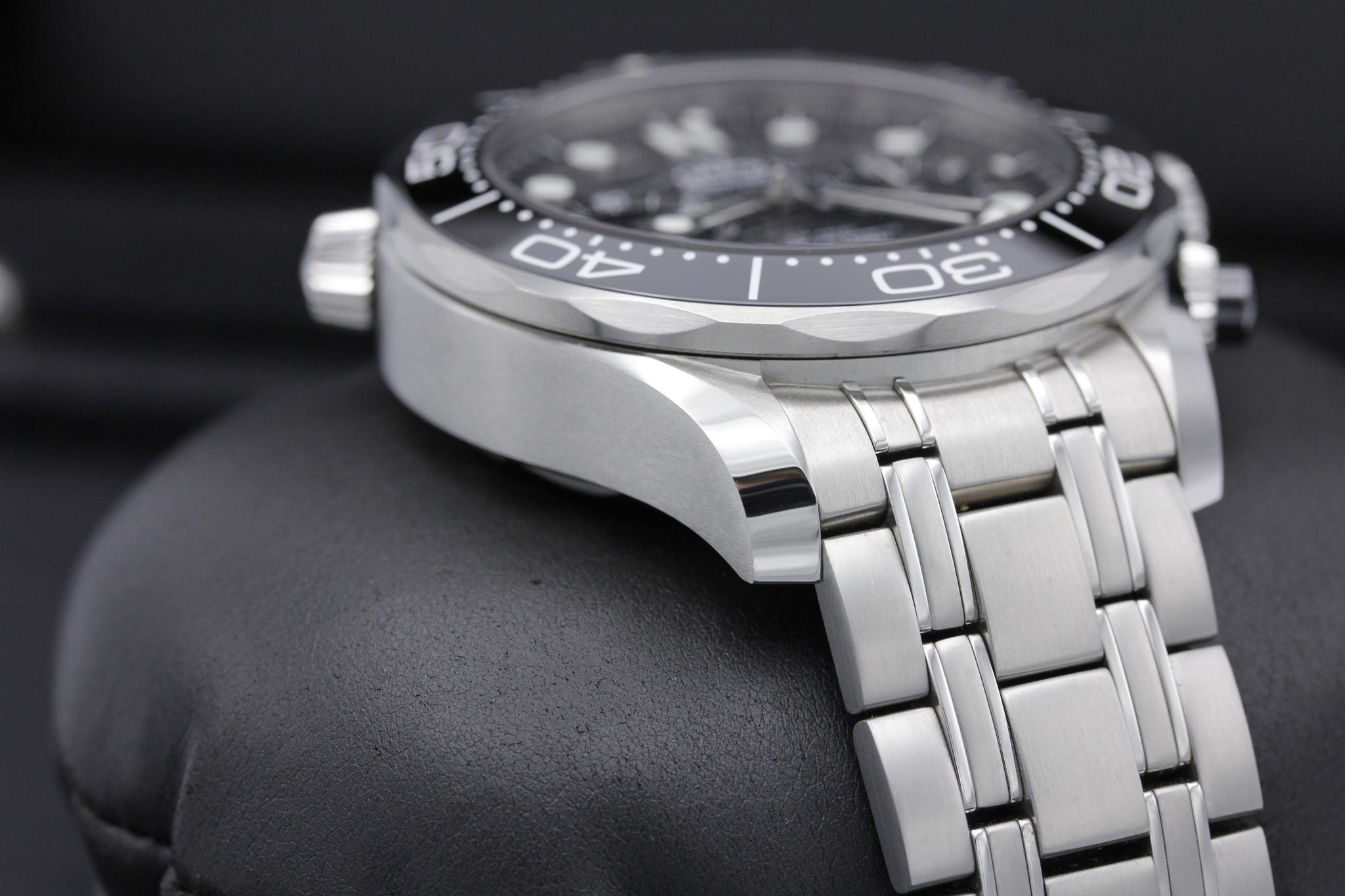 Watch Image 6