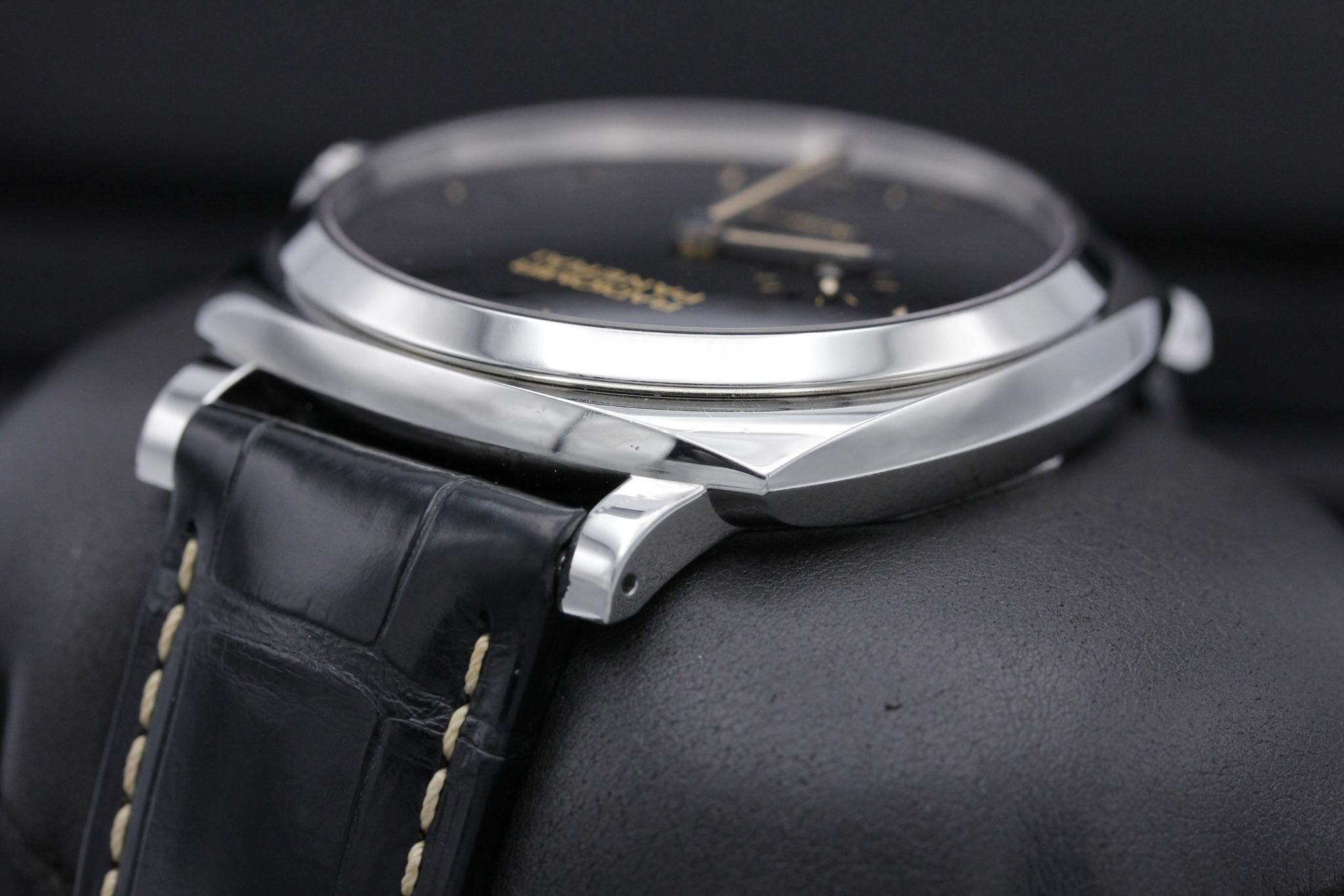 Watch Image 5