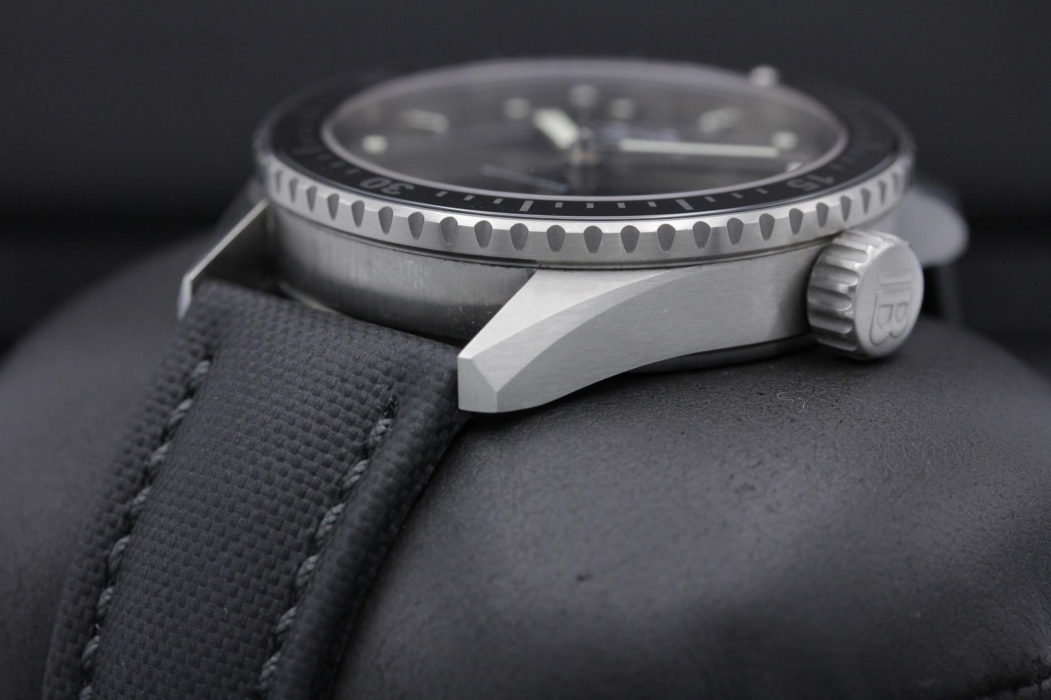 Watch Image 2
