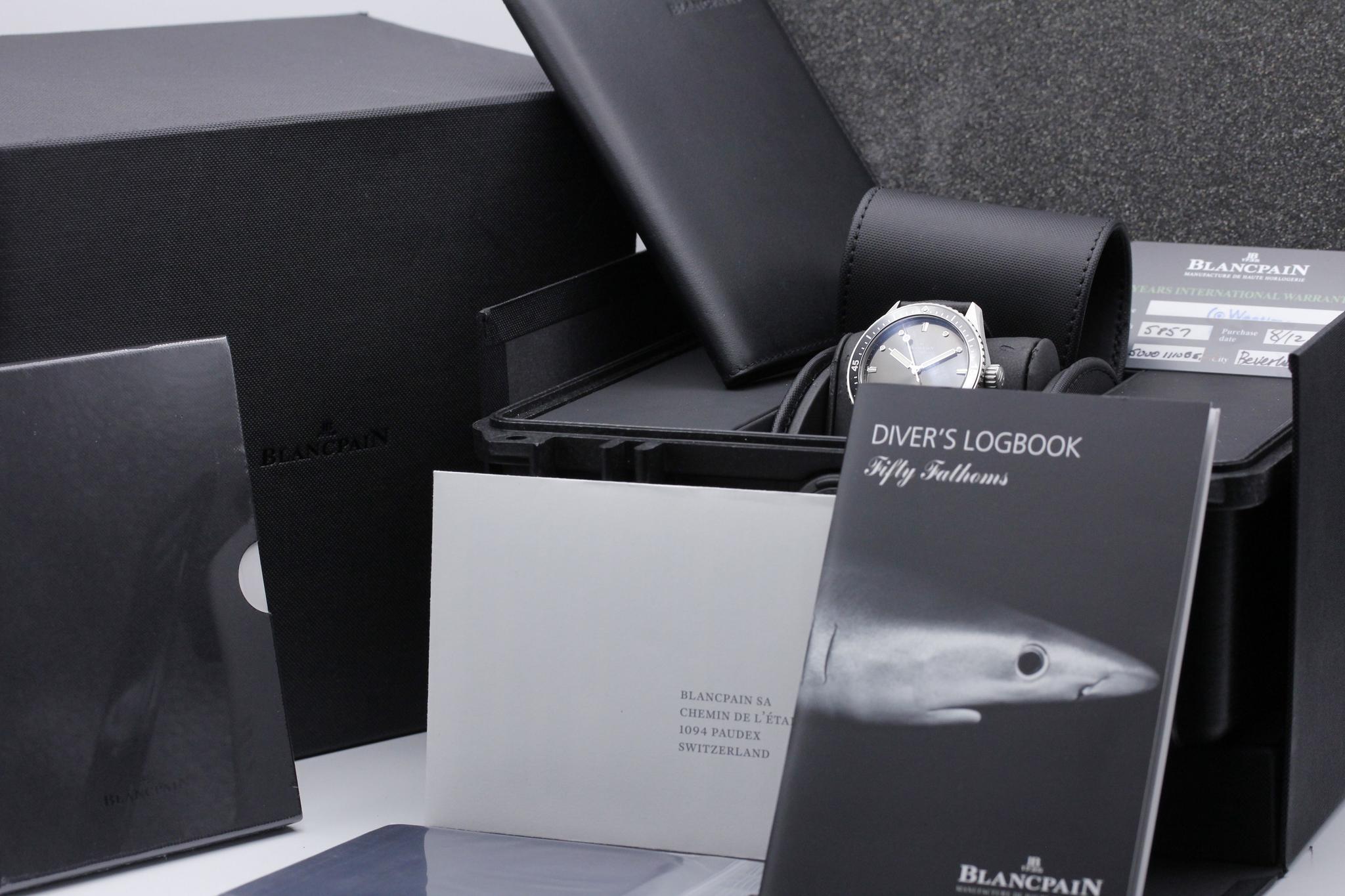 Watch Image 11
