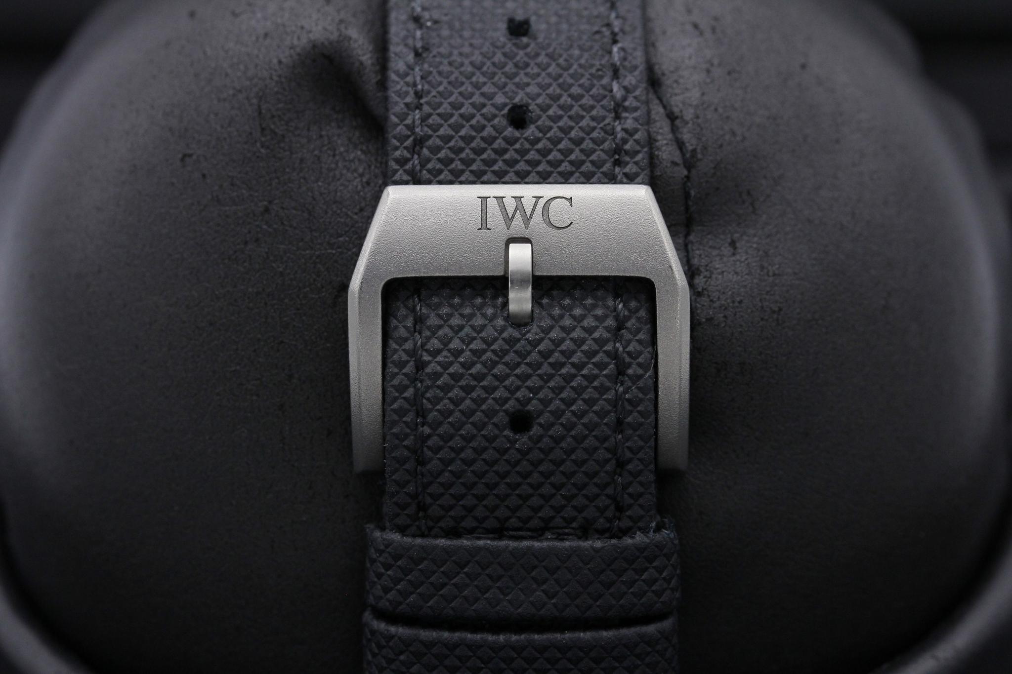 Watch Image 8