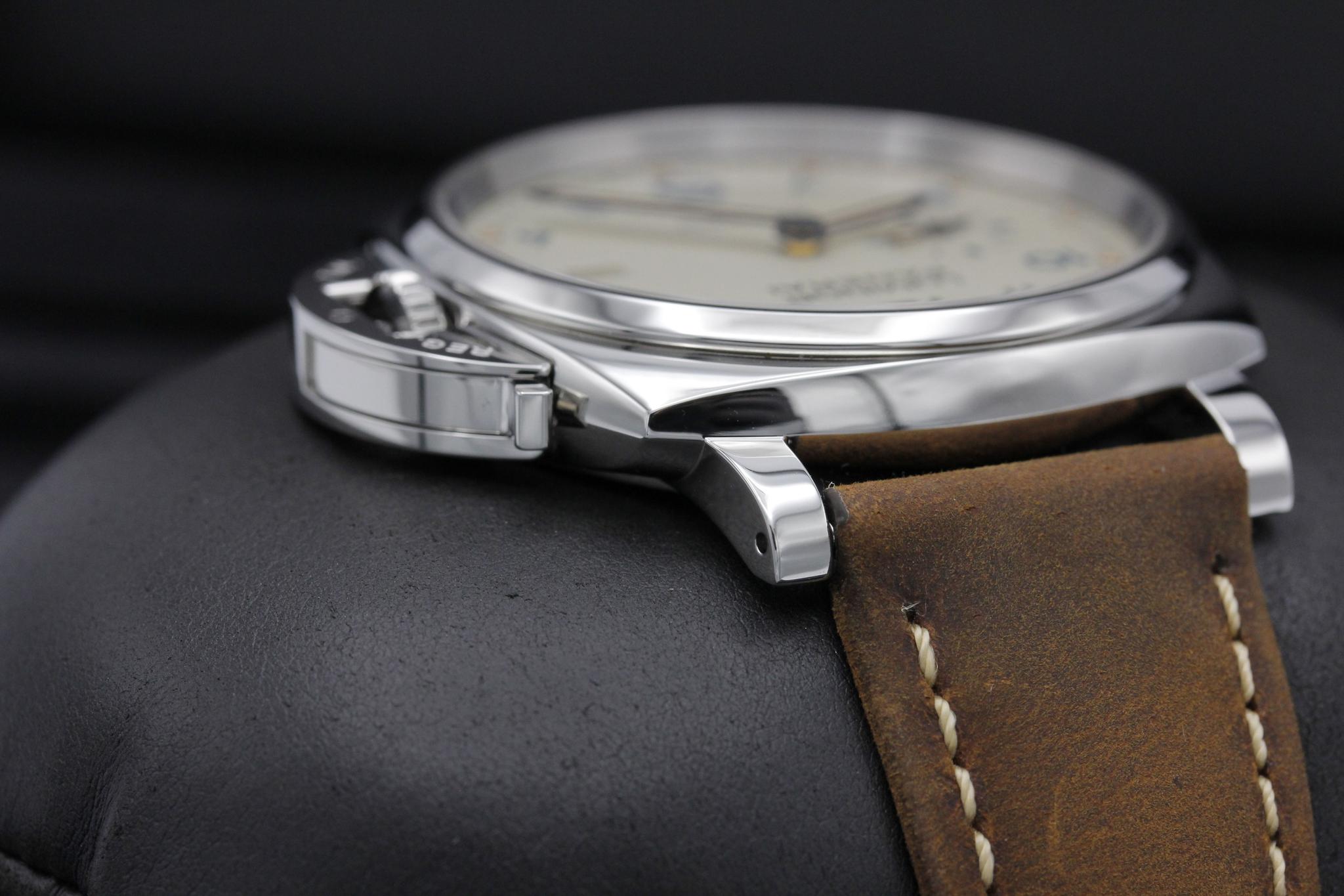 Watch Image 4