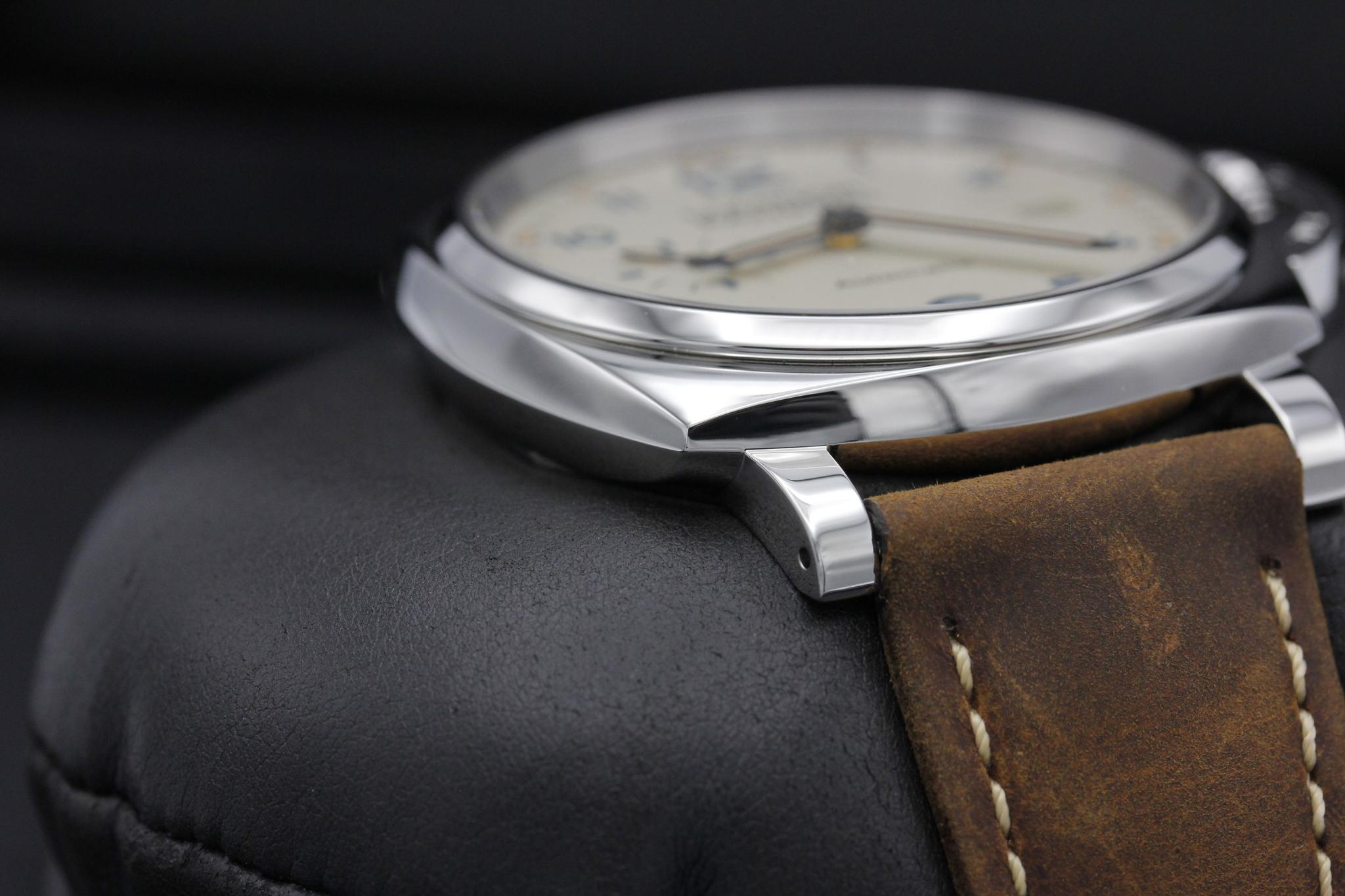 Watch Image 6