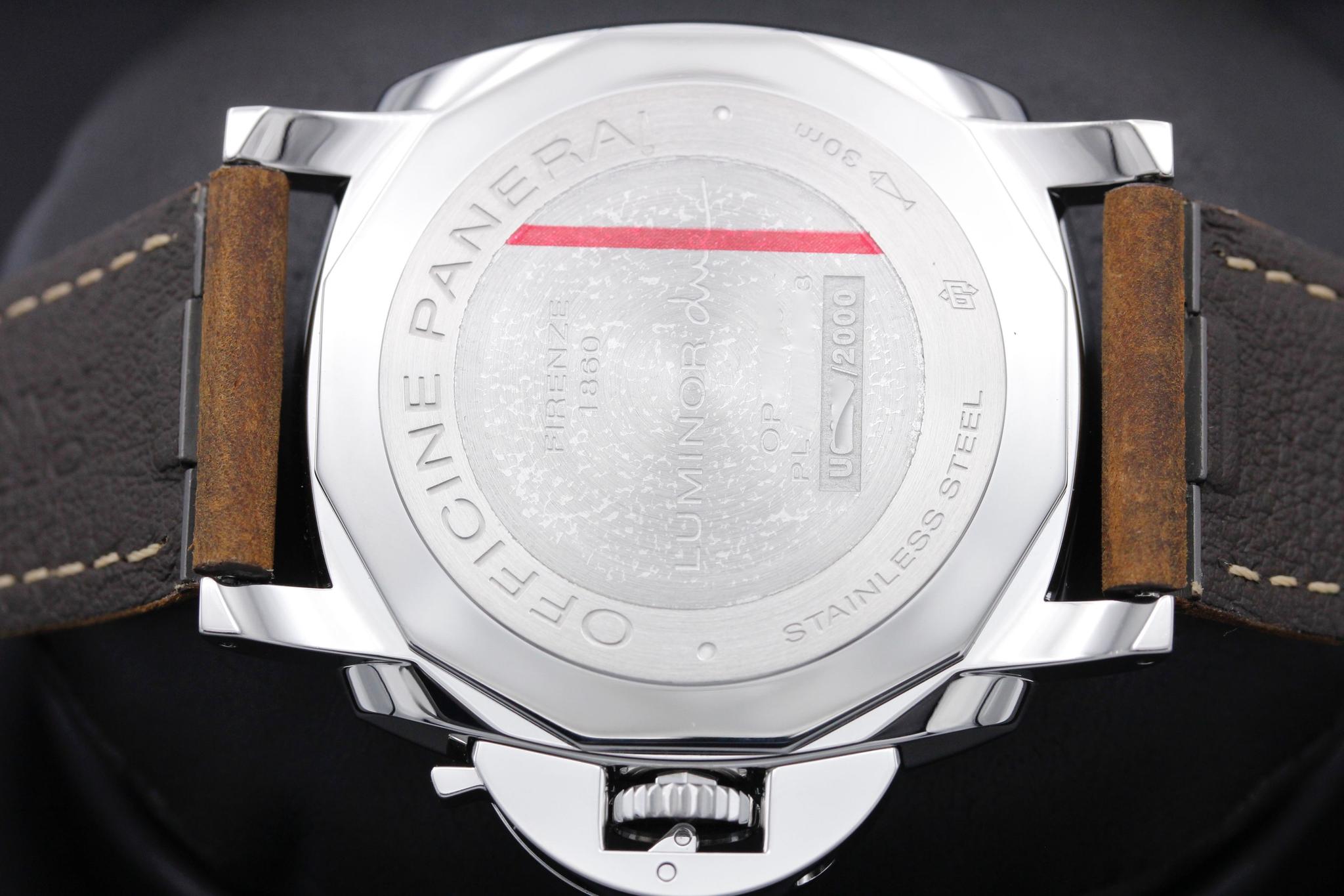 Watch Image 7