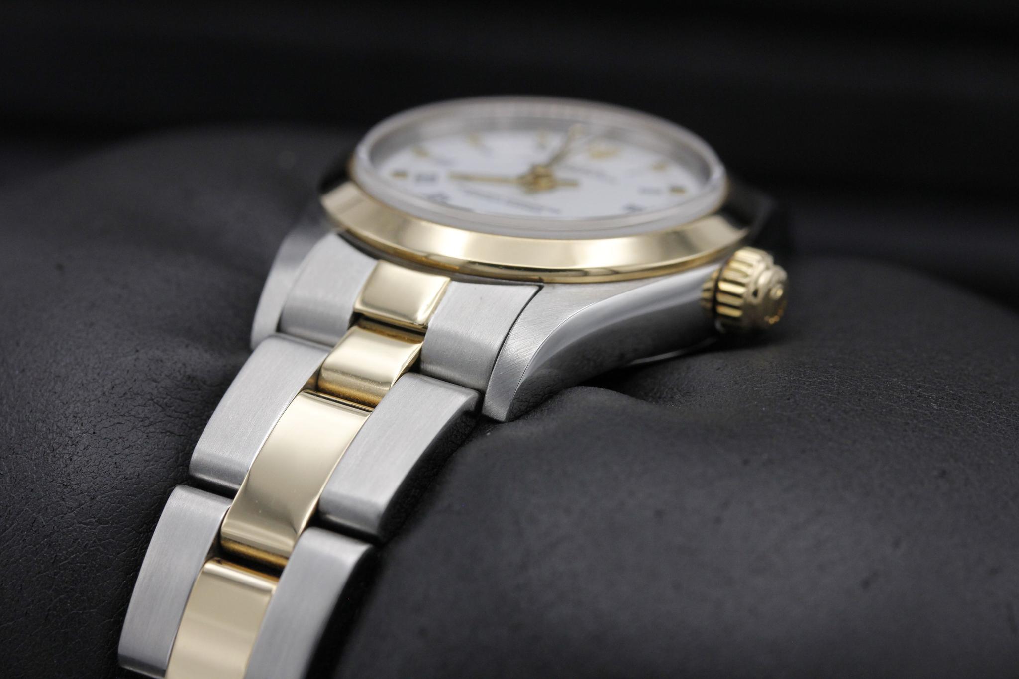 Watch Image 2