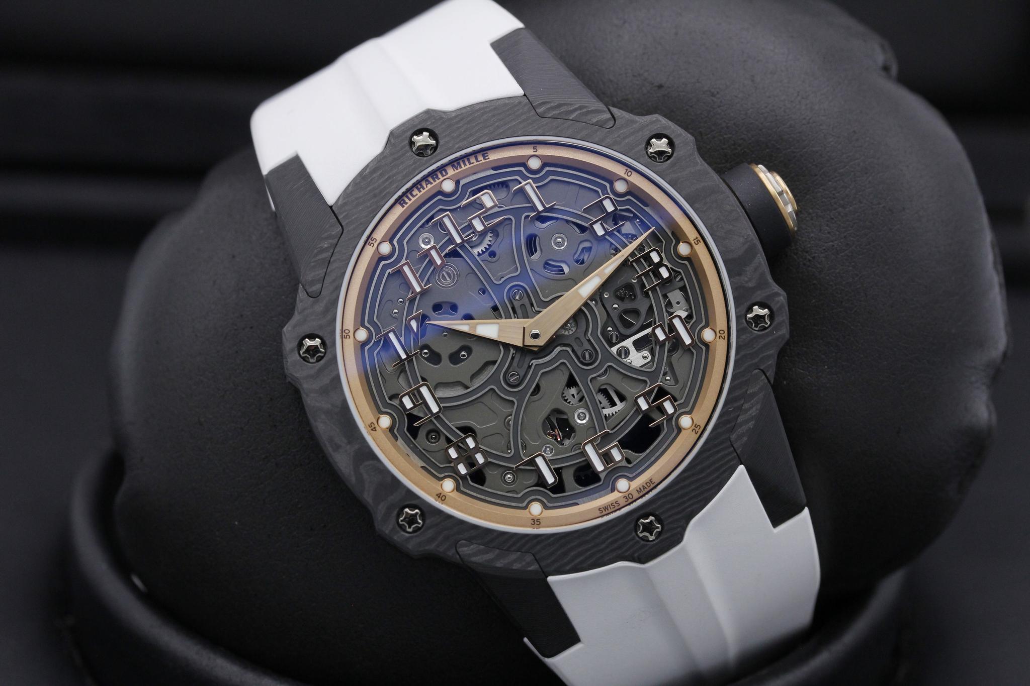 Watch Image 9
