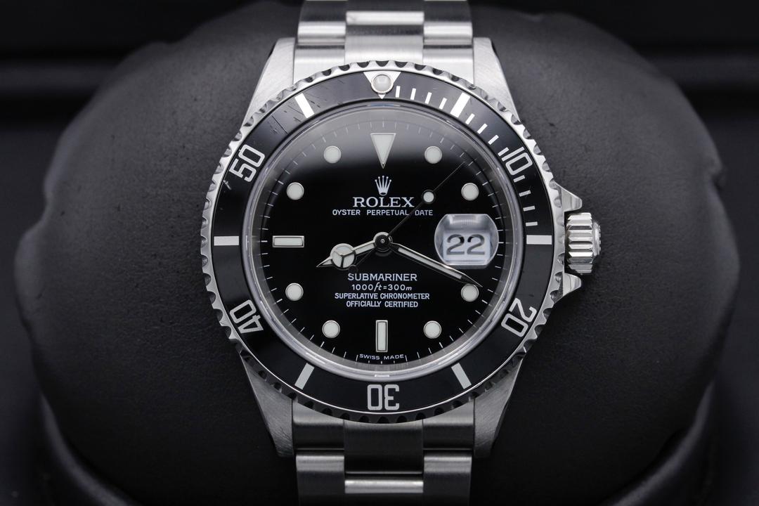 Rolex Submariner Date 16610