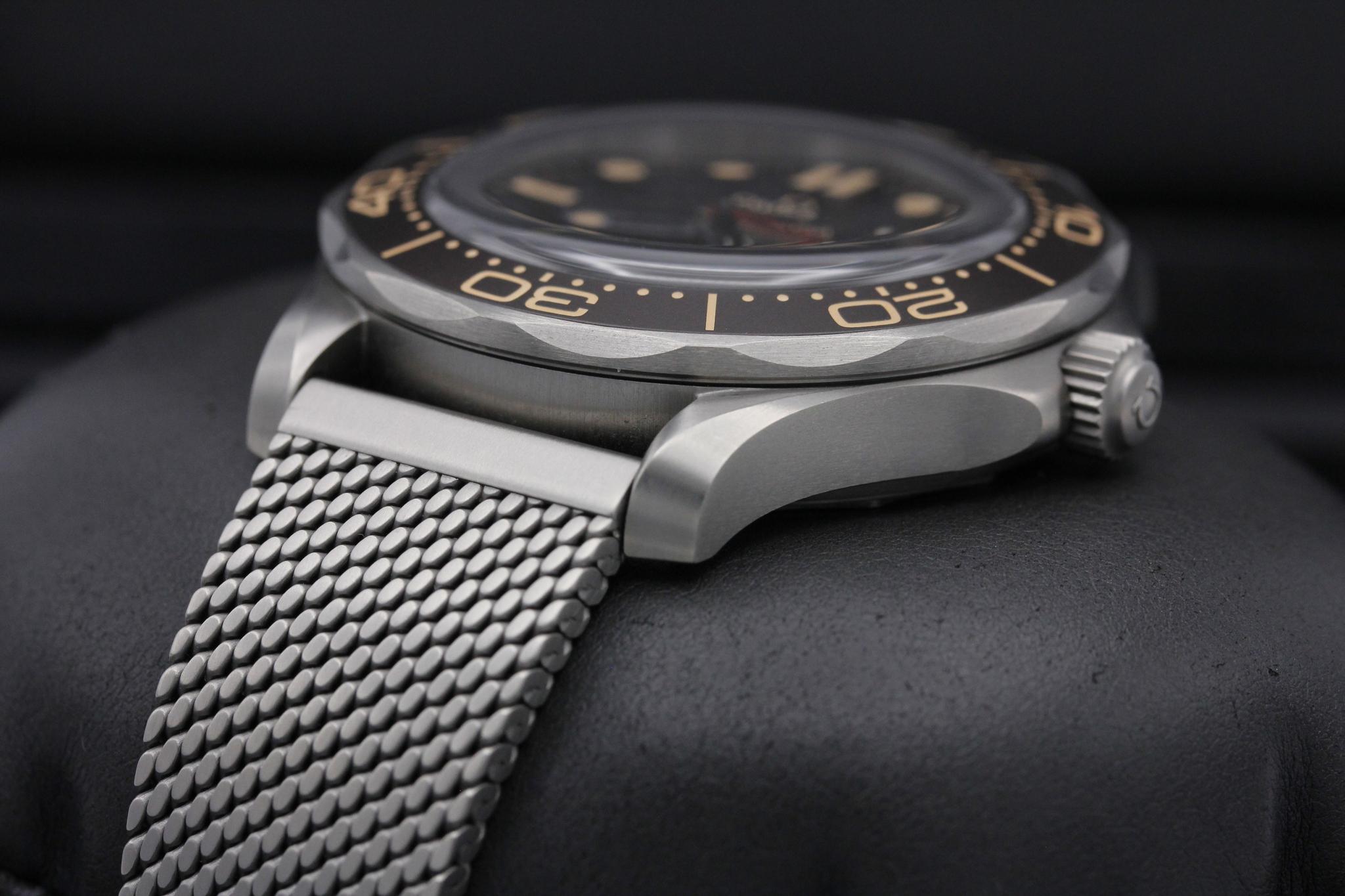 Watch Image 2