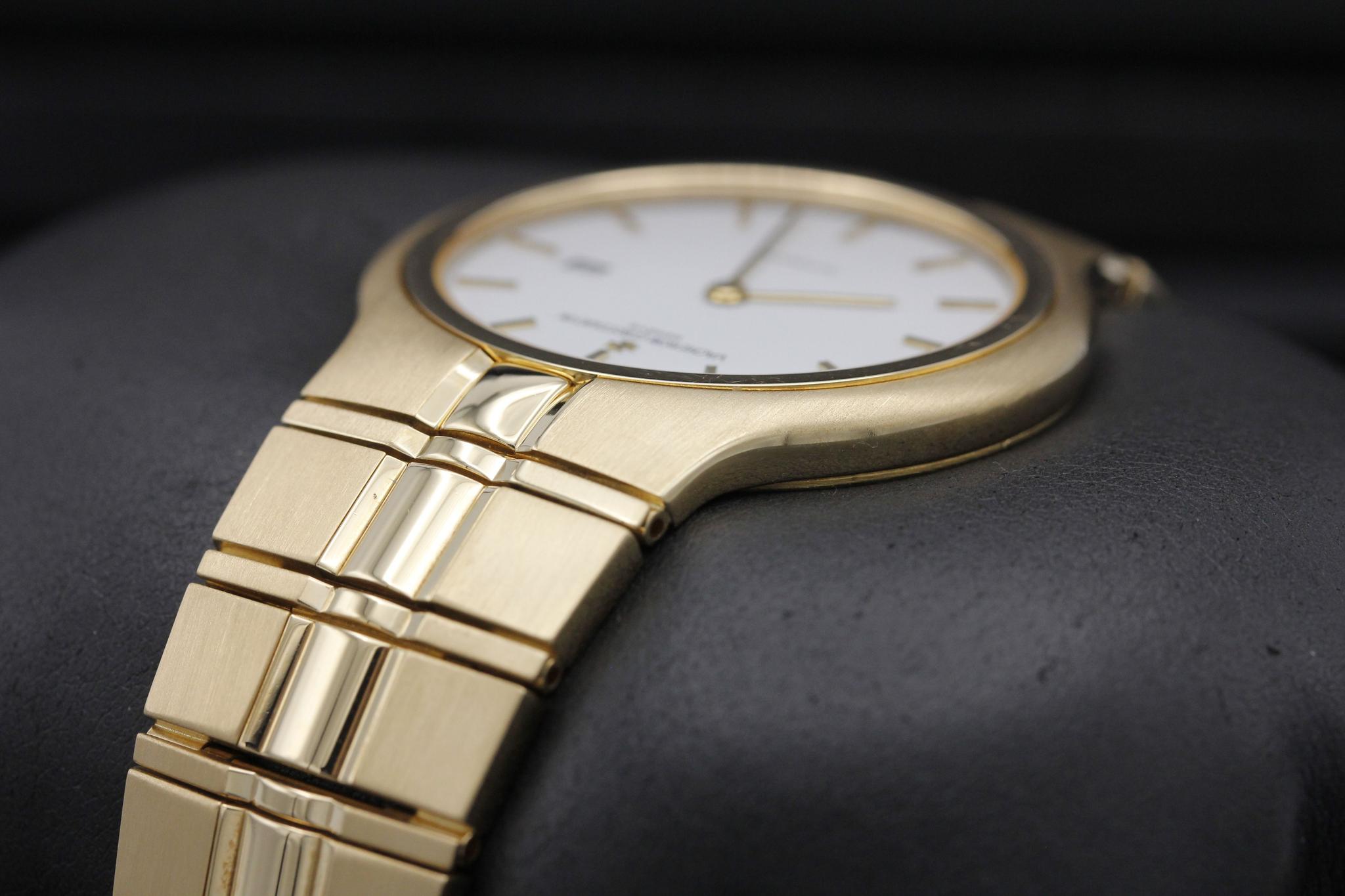 Watch Image 5