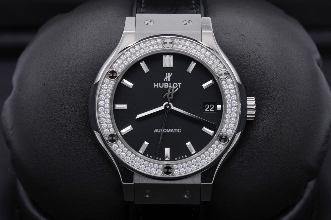 RESERVED FOR CLIENT - Hublot Classic Fusion Titanium 565.NX.1171.LR