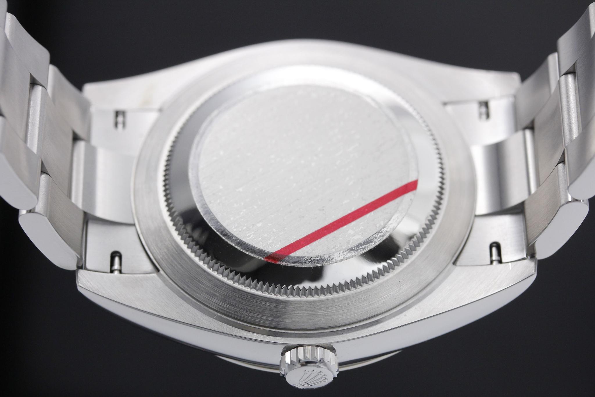 Watch Image 7