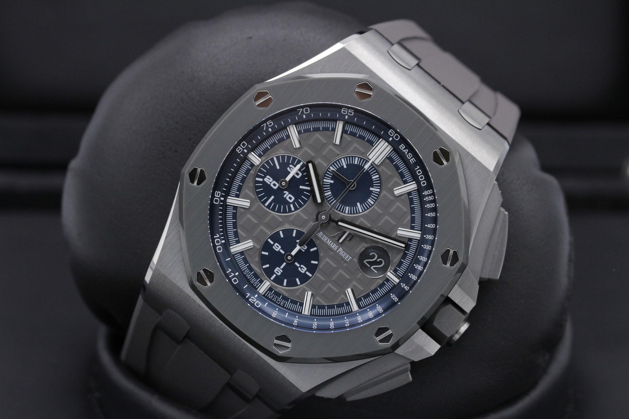 Watch Image 10