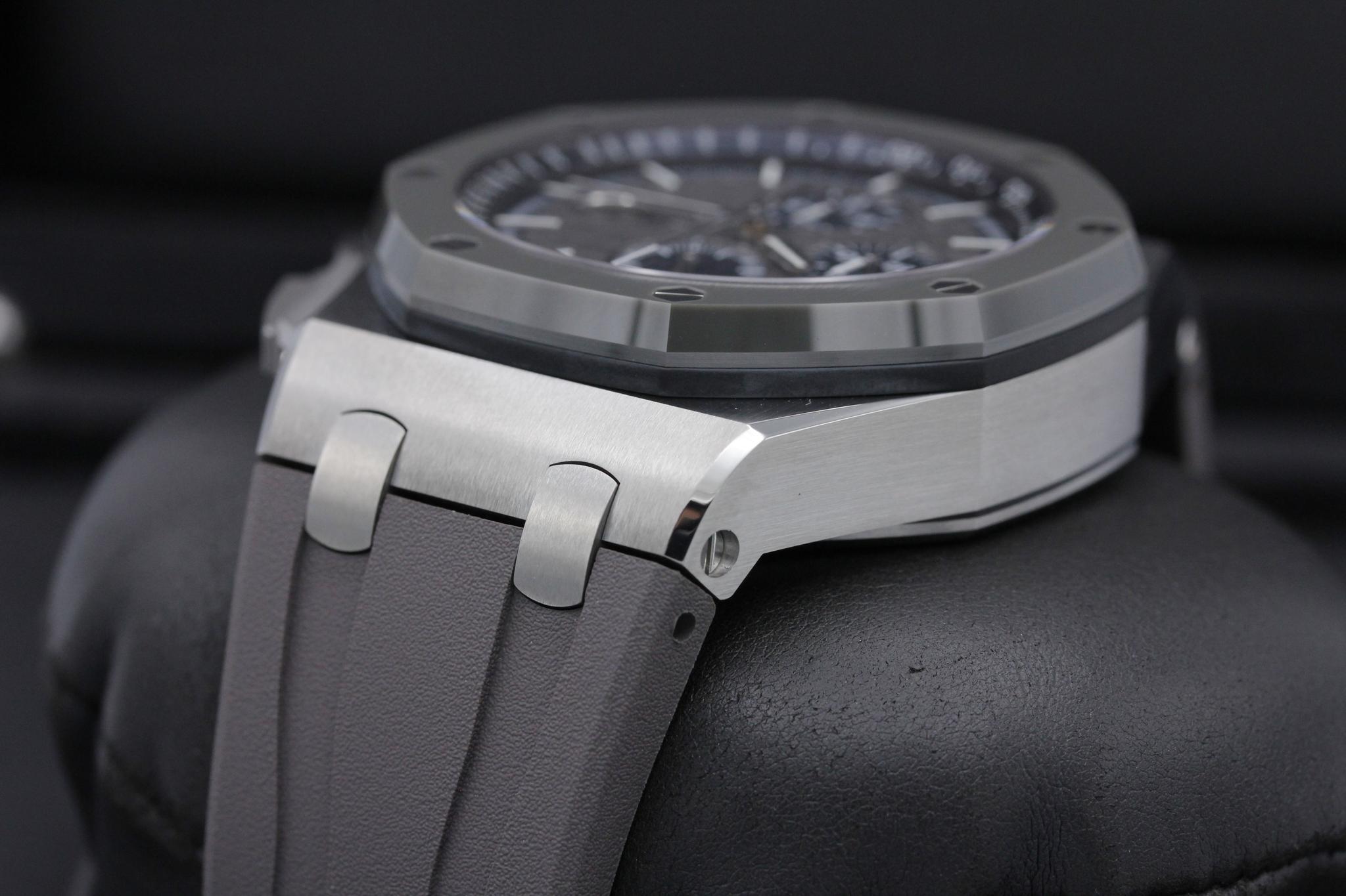 Watch Image 5