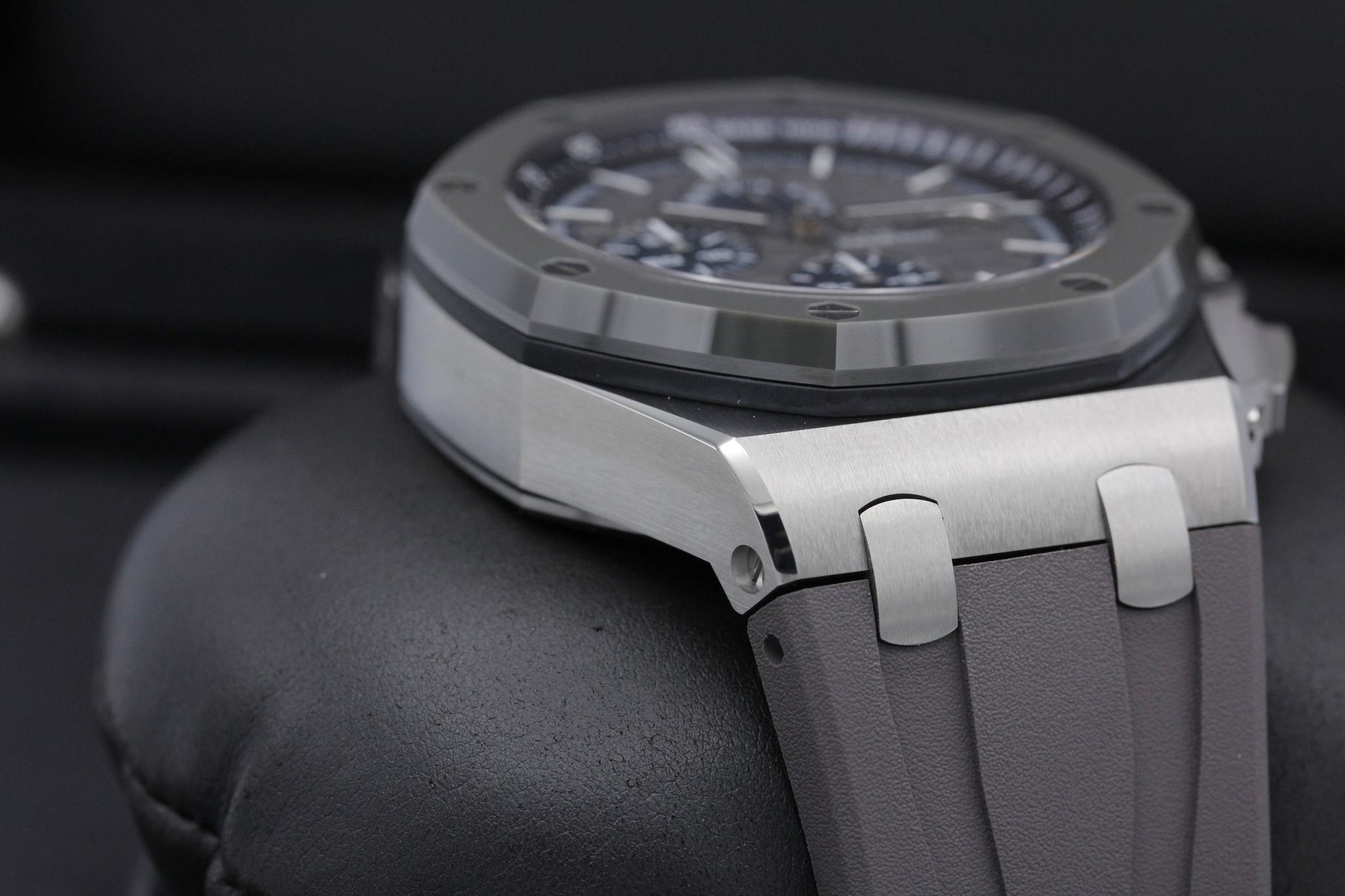 Watch Image 6