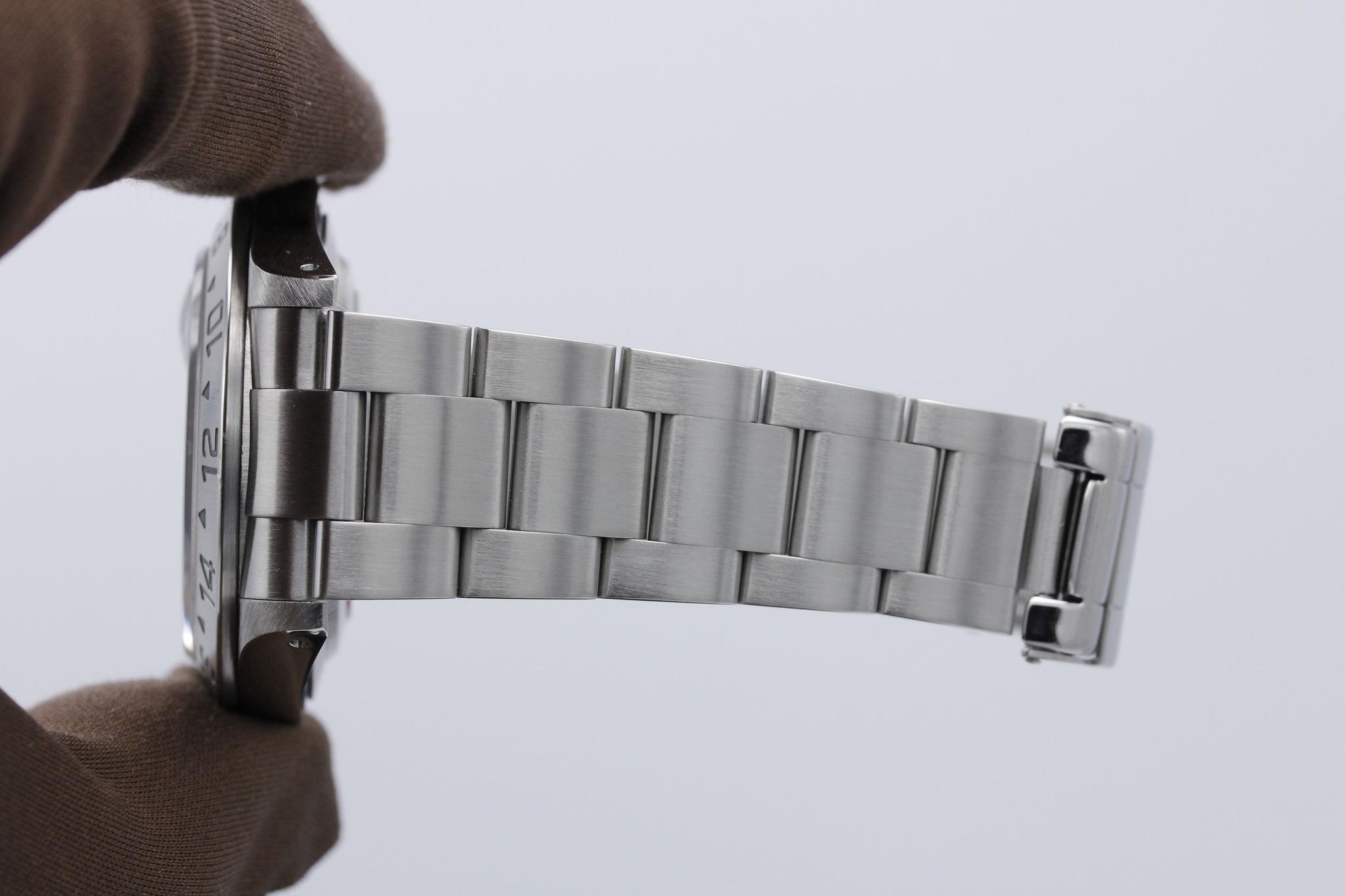 Watch Image 9