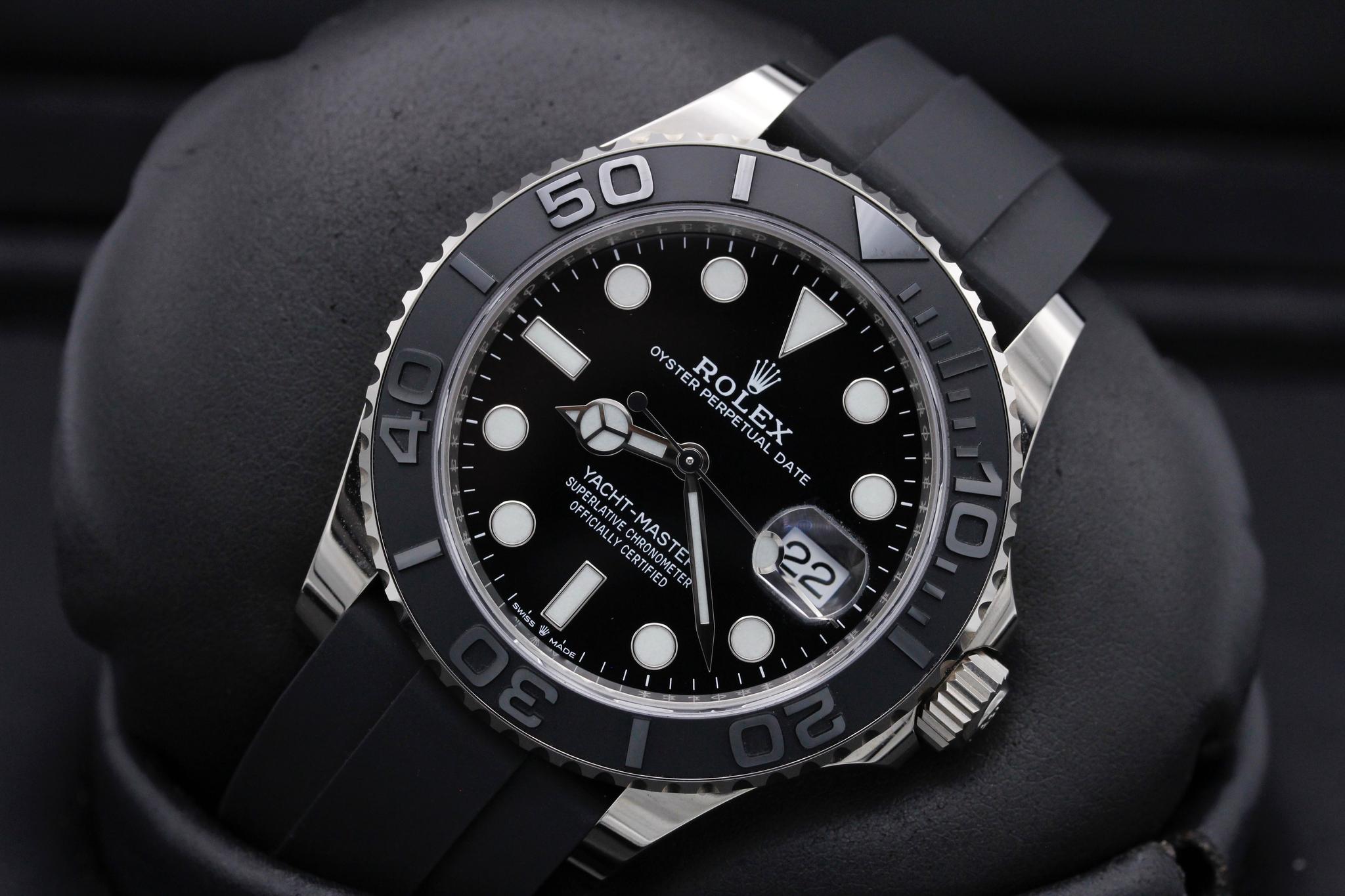 Watch Image 10