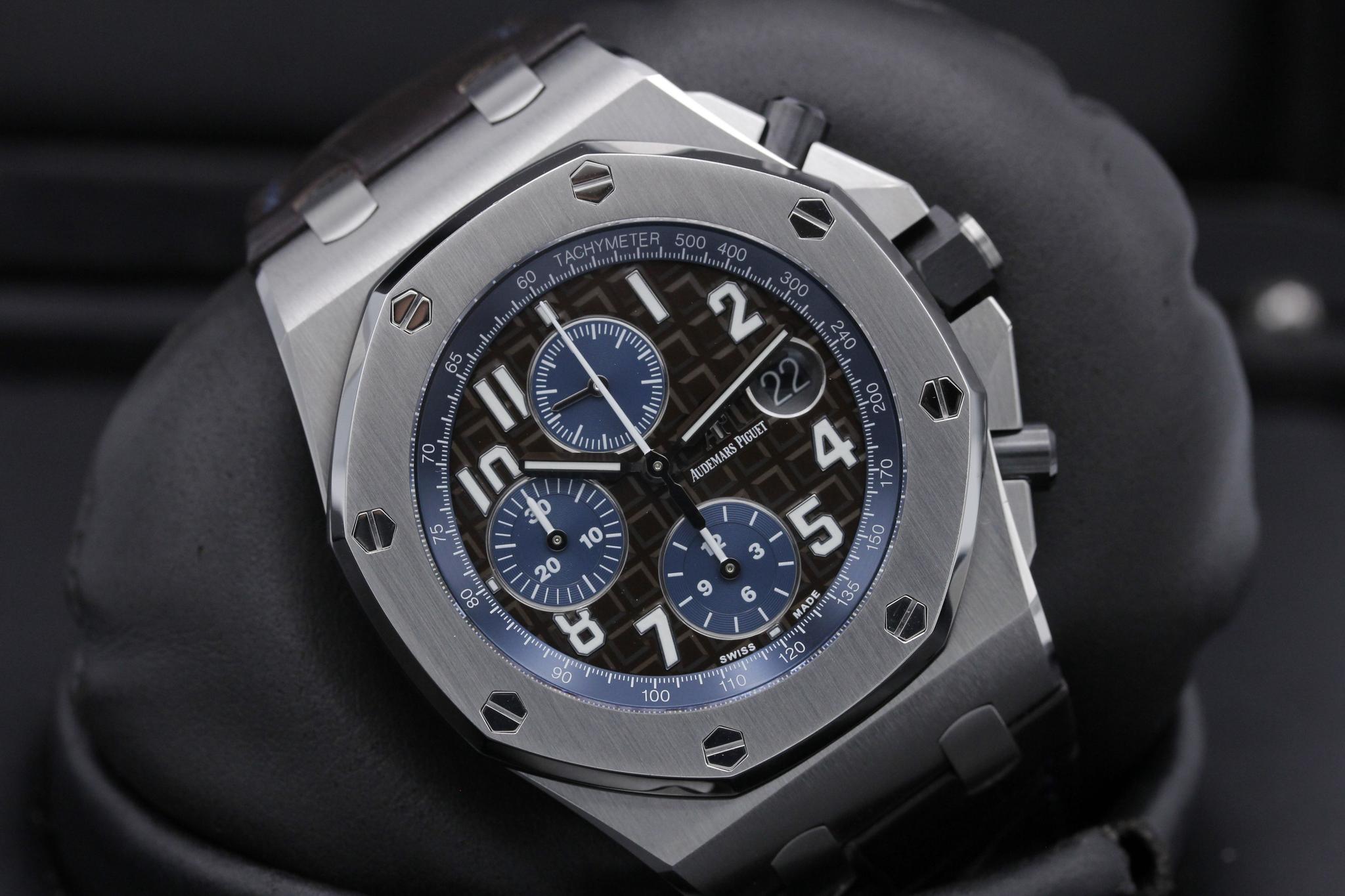 Watch Image 9