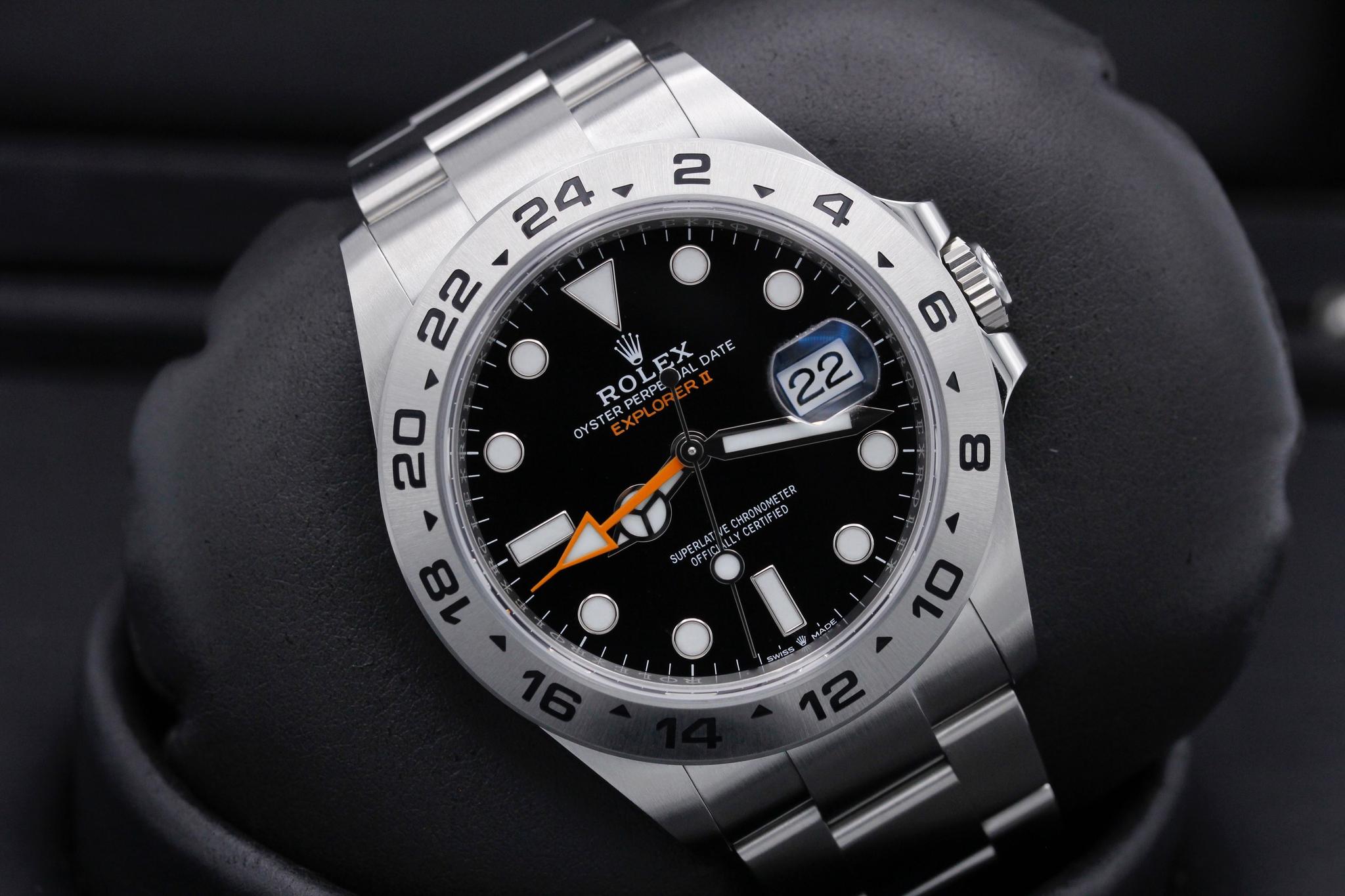 Watch Image 9