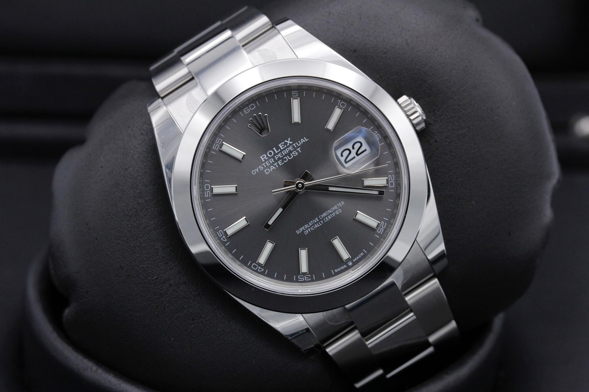 Watch Image 9