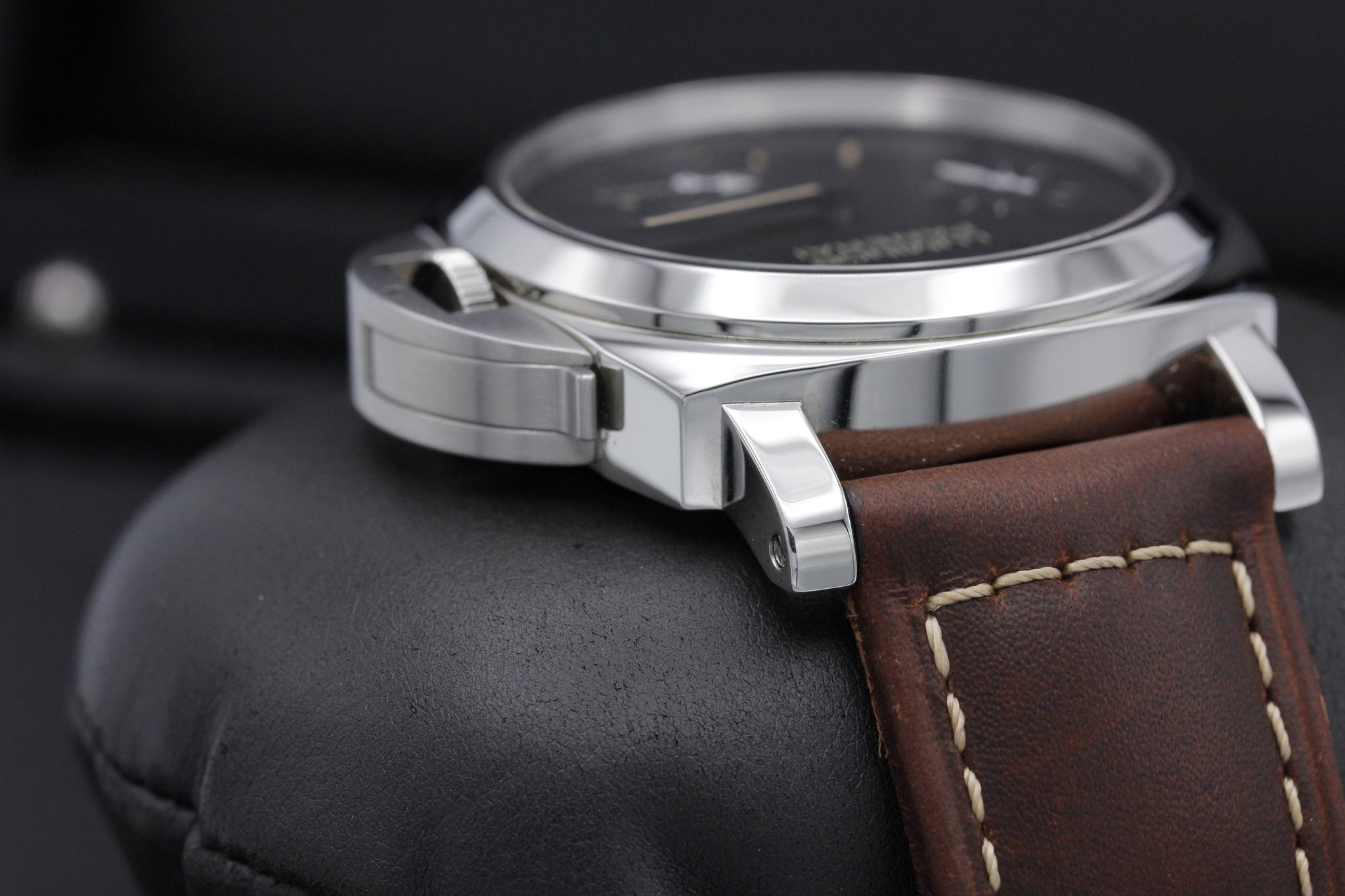 Watch Image 4