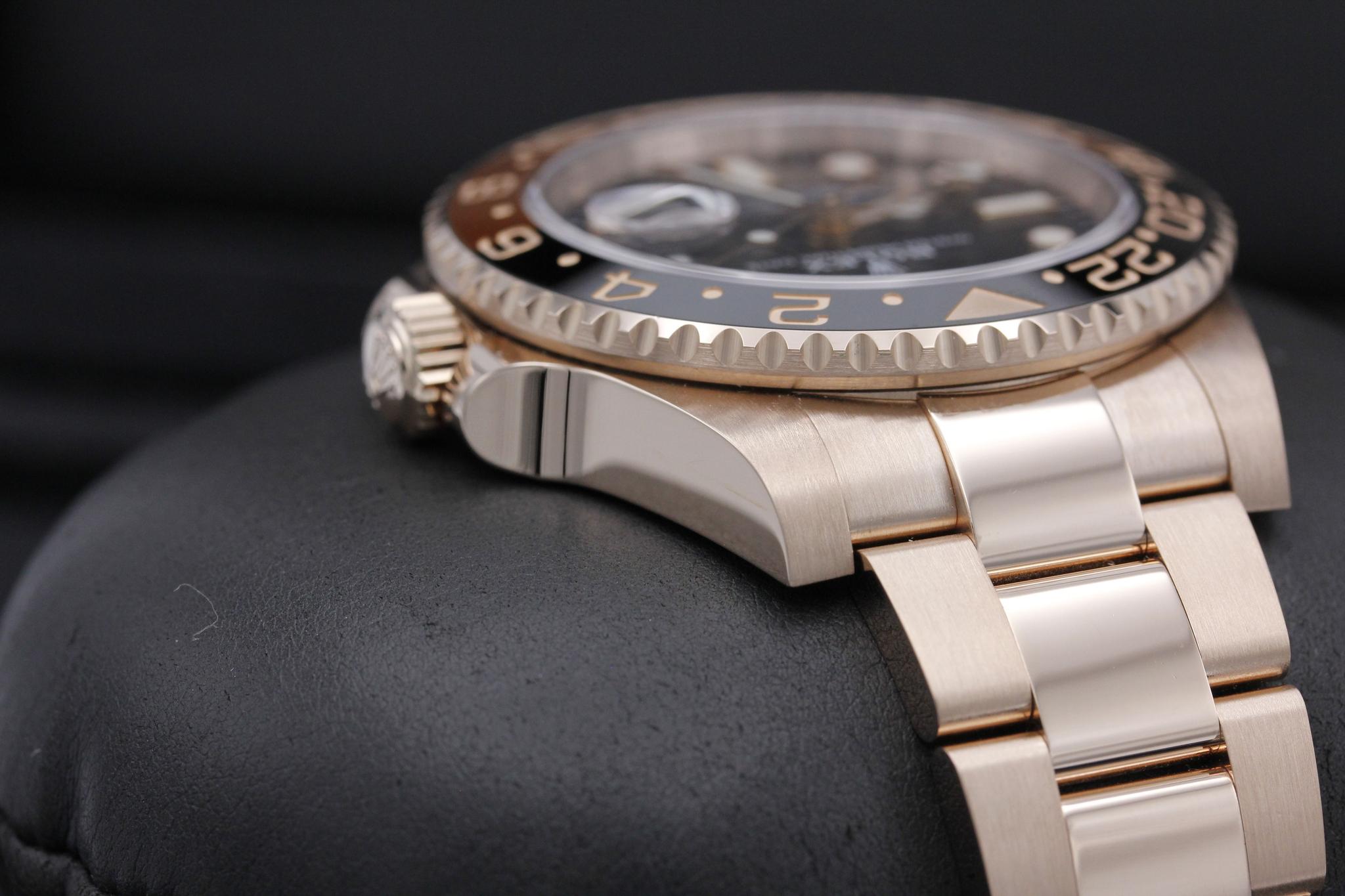 Watch Image 4
