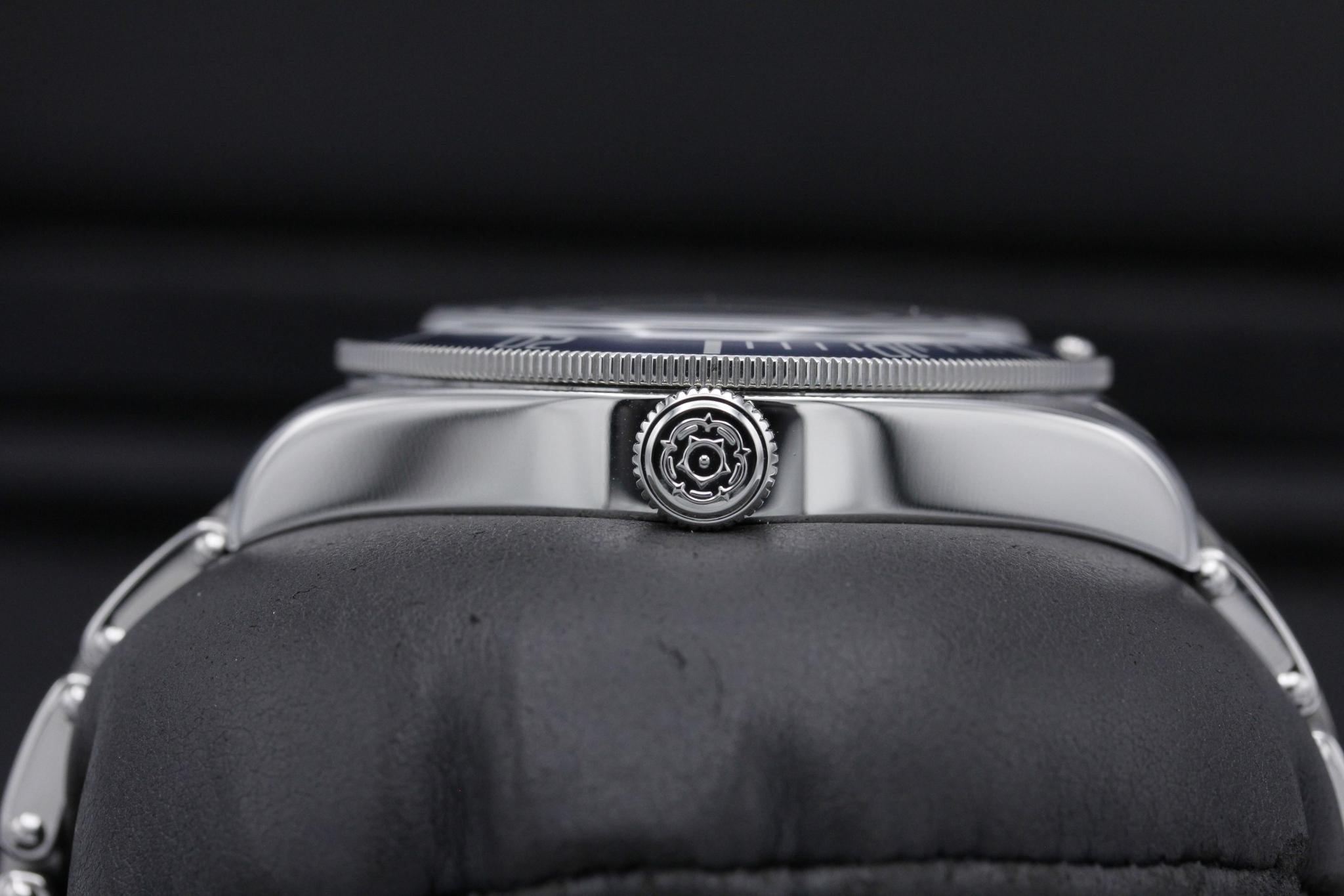 Watch Image 3