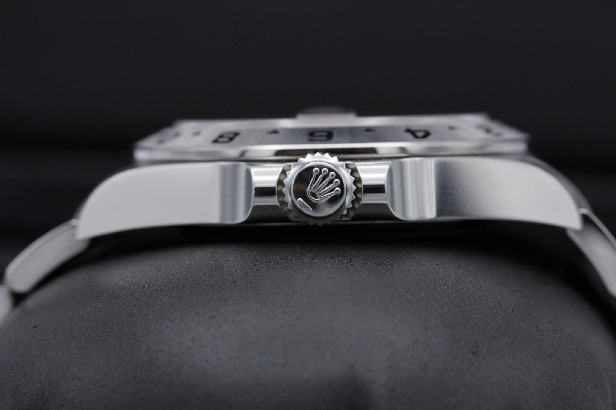 Watch Image 3