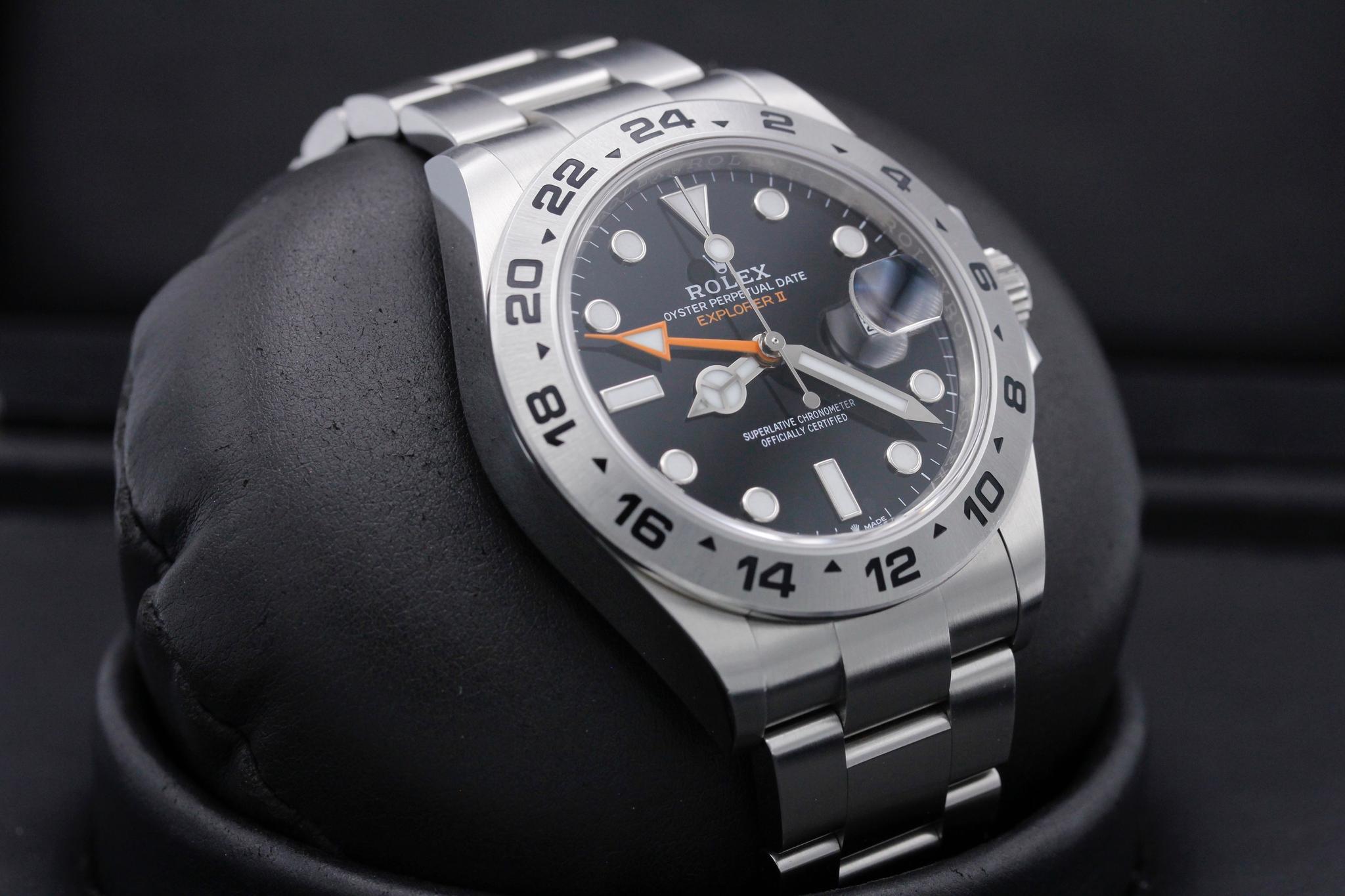 Watch Image 10
