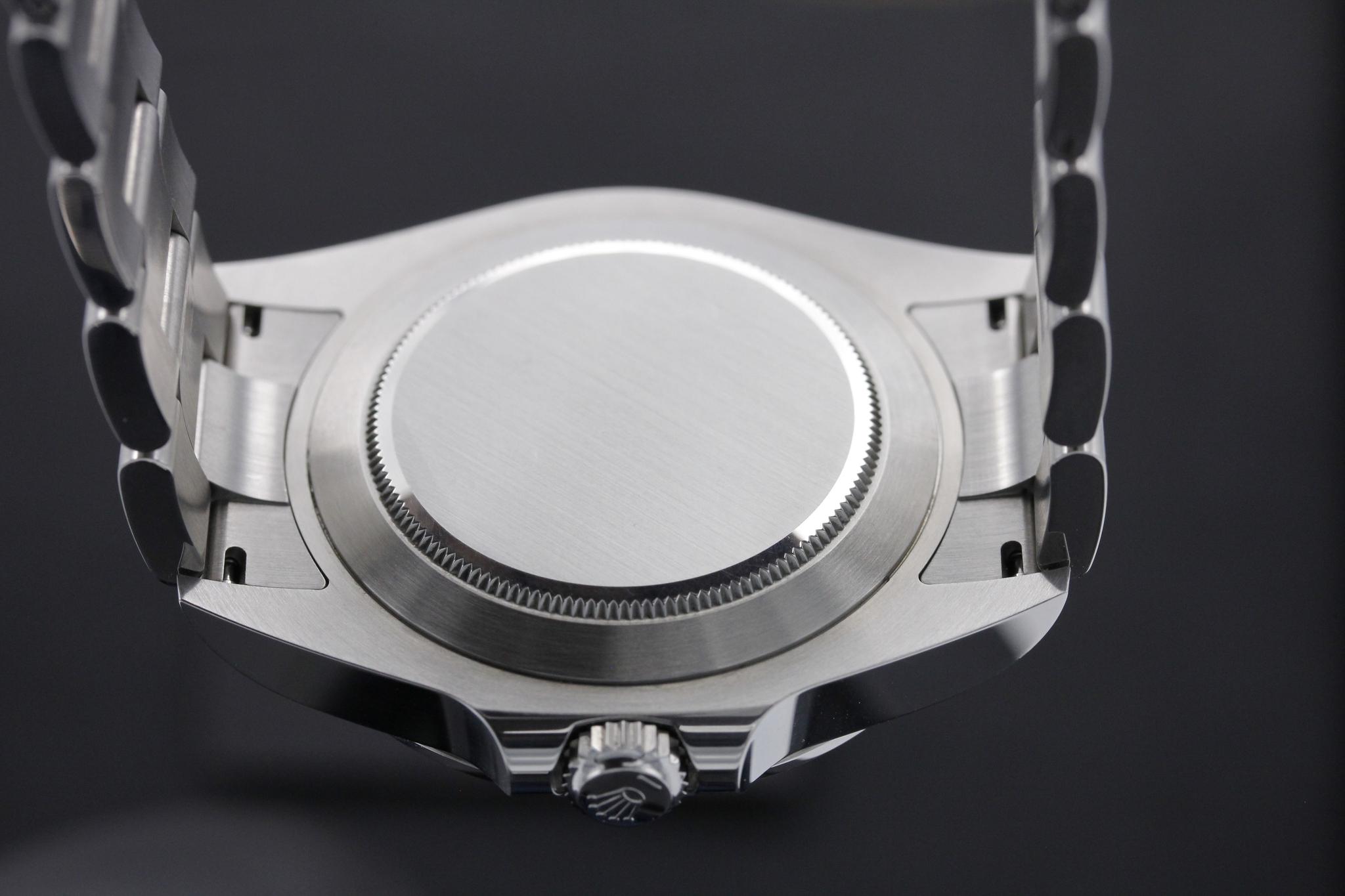 Watch Image 7