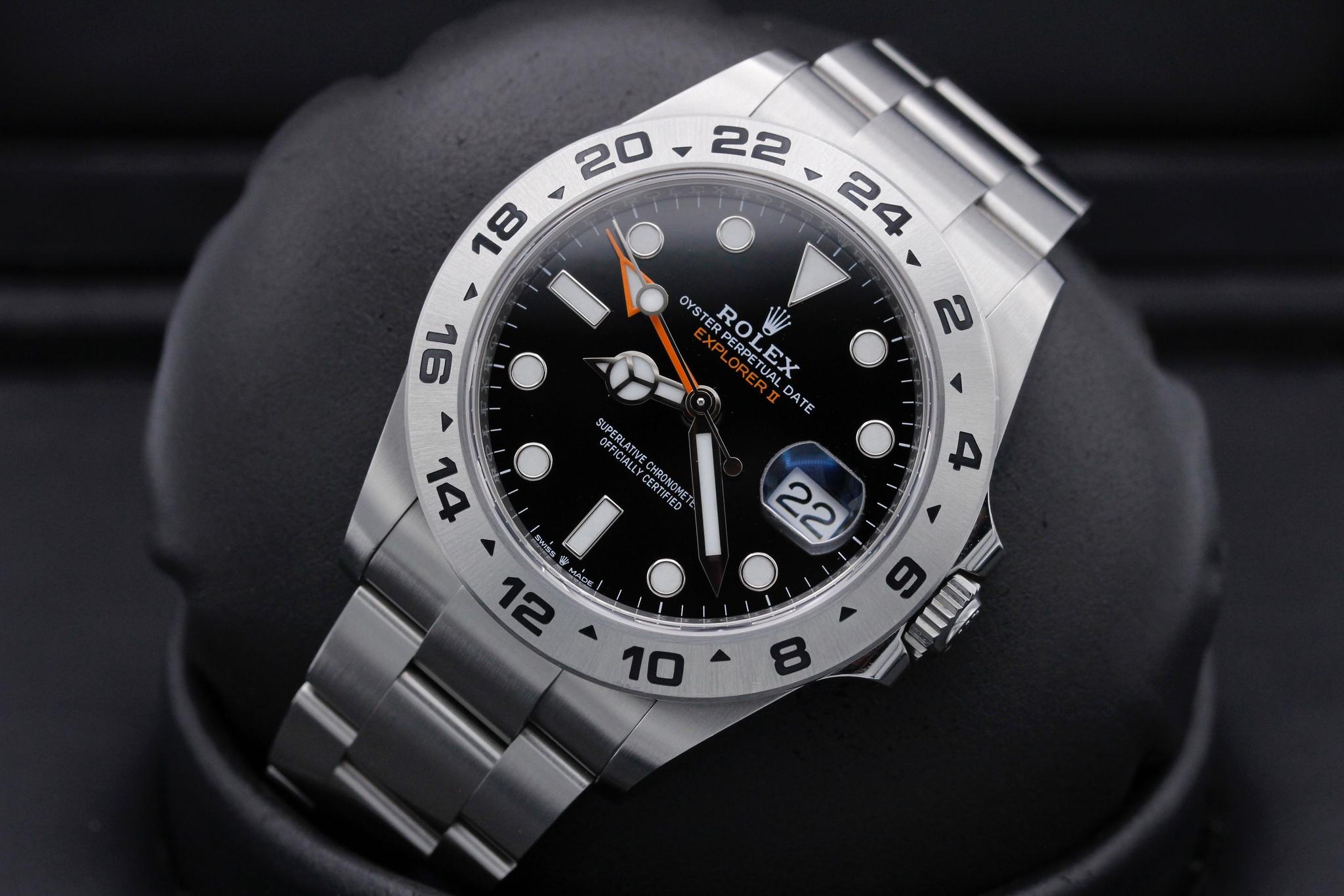 Watch Image 9