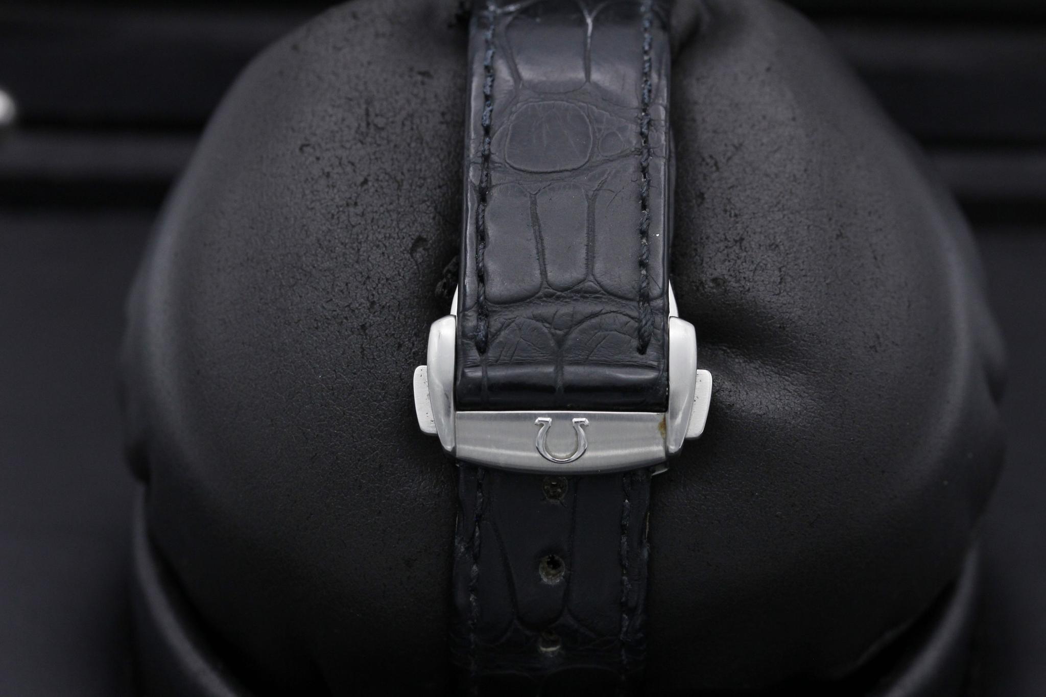 Watch Image 8