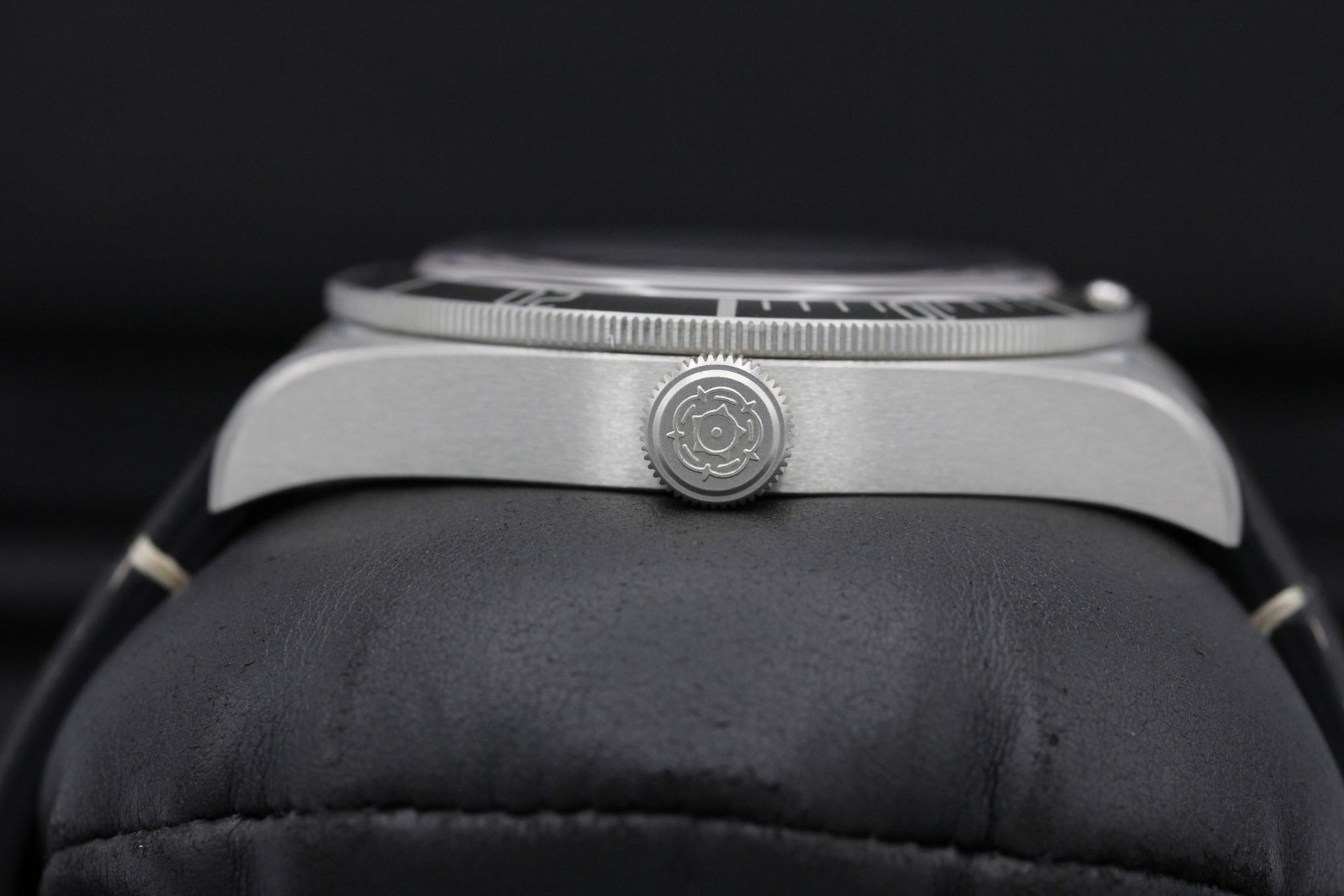 Watch Image 3