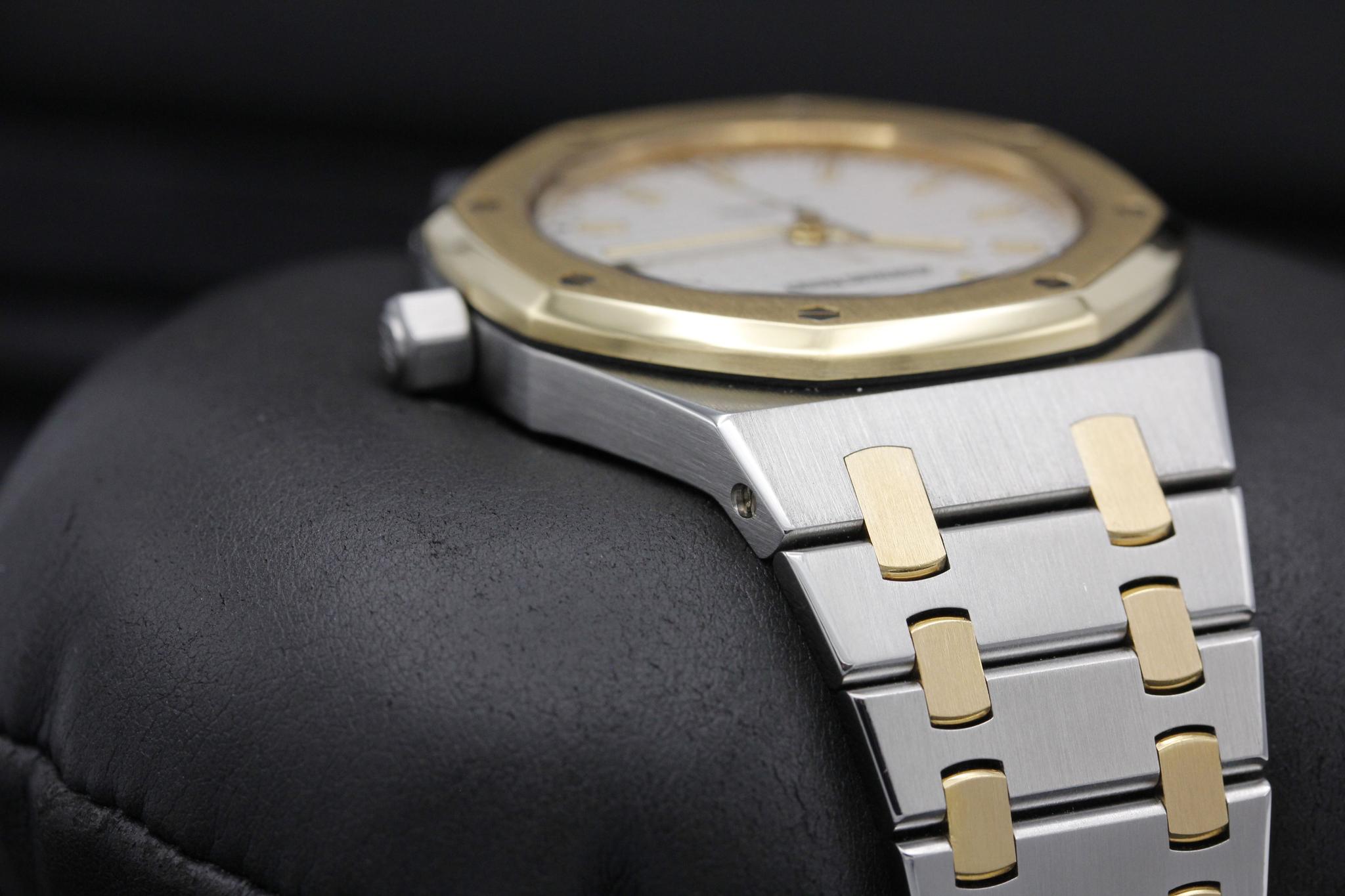 Watch Image 4