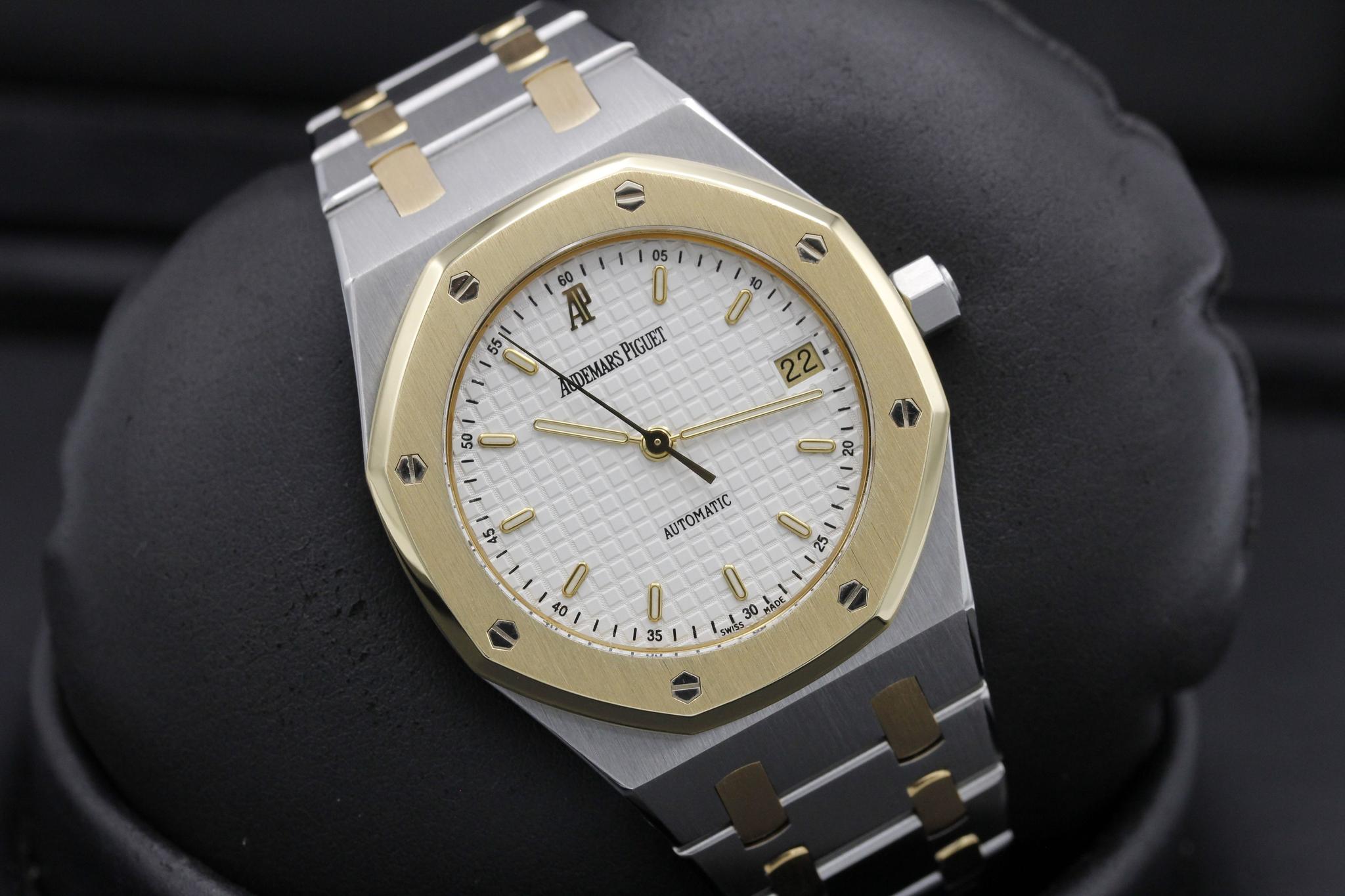 Watch Image 9