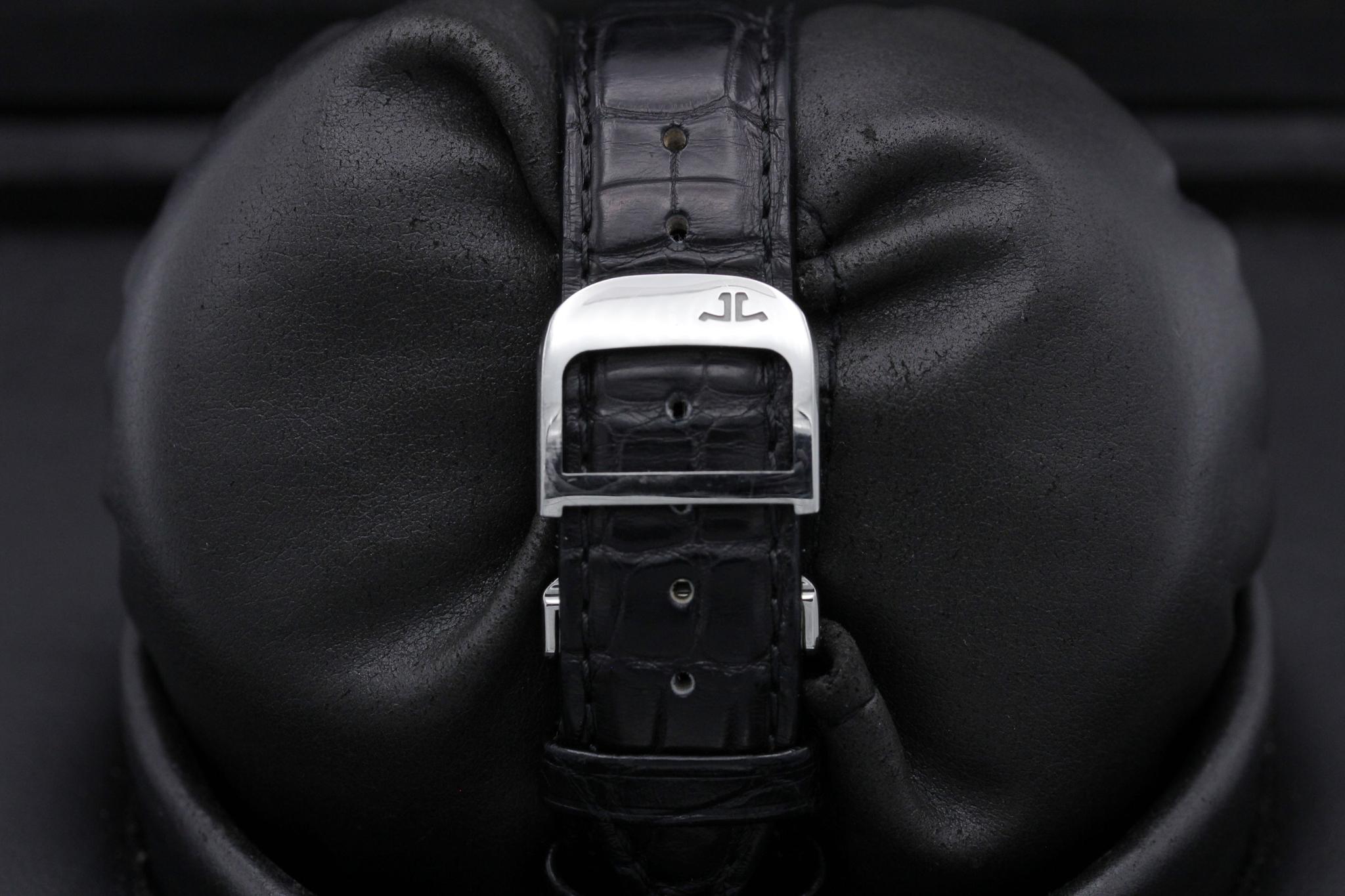 Watch Image 8
