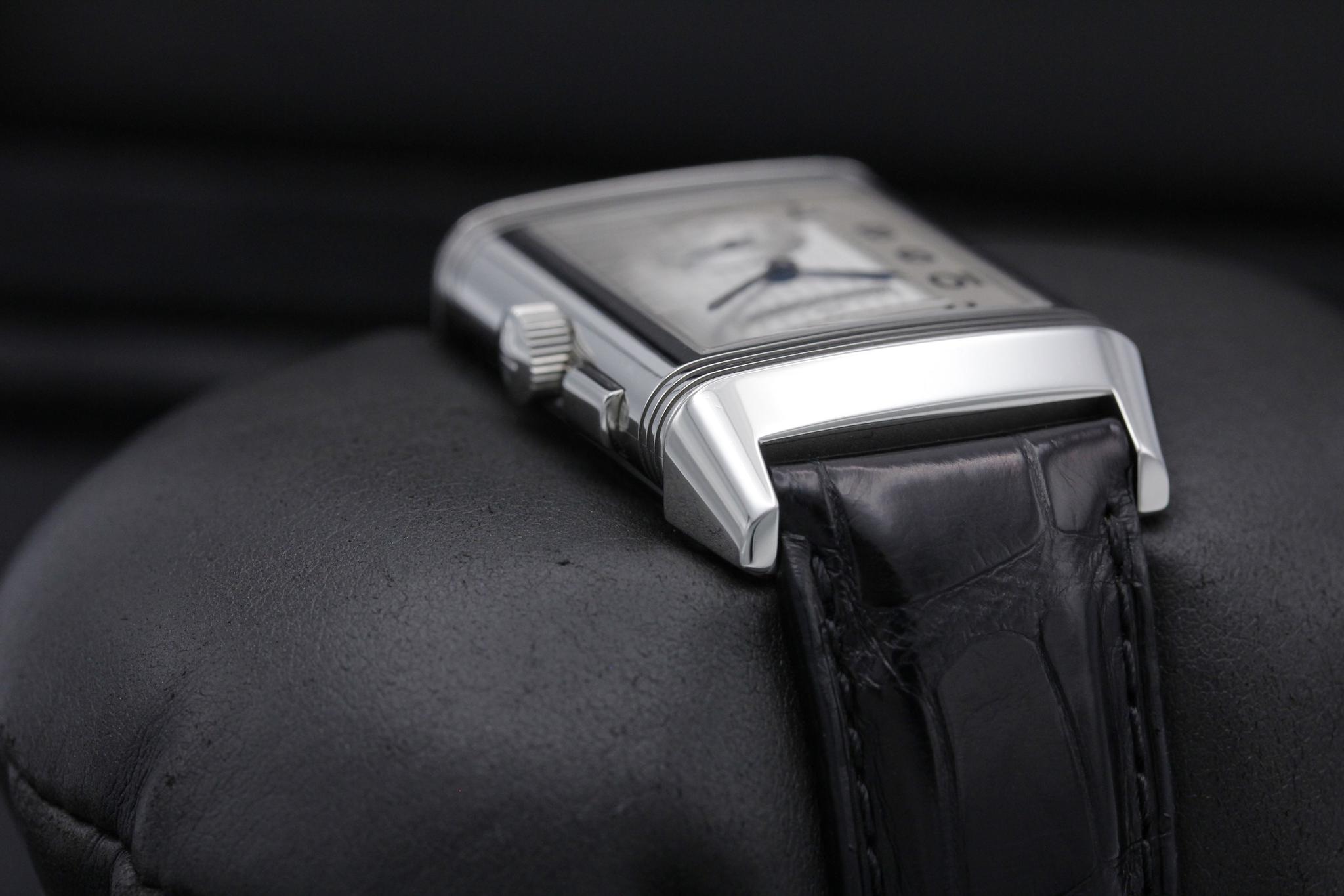Watch Image 4